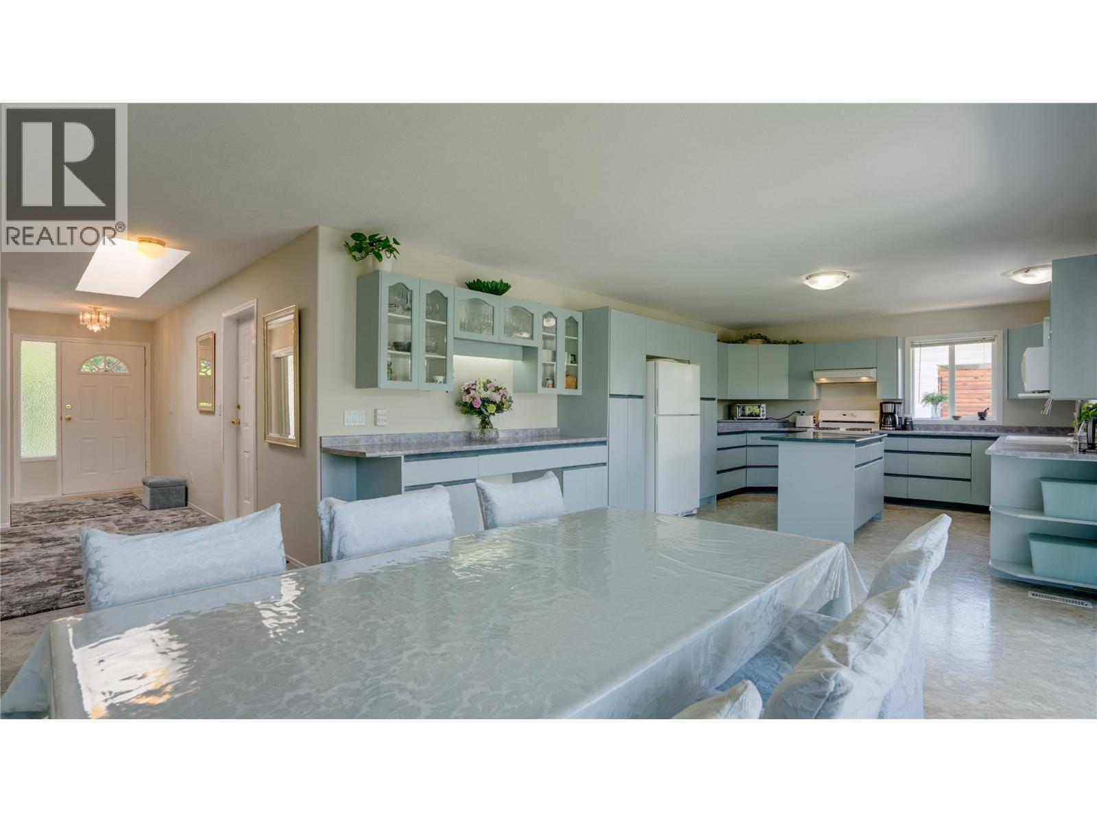 6547 Apollo Road, Vernon, British Columbia  V1H 1J2 - Photo 10 - 10387456