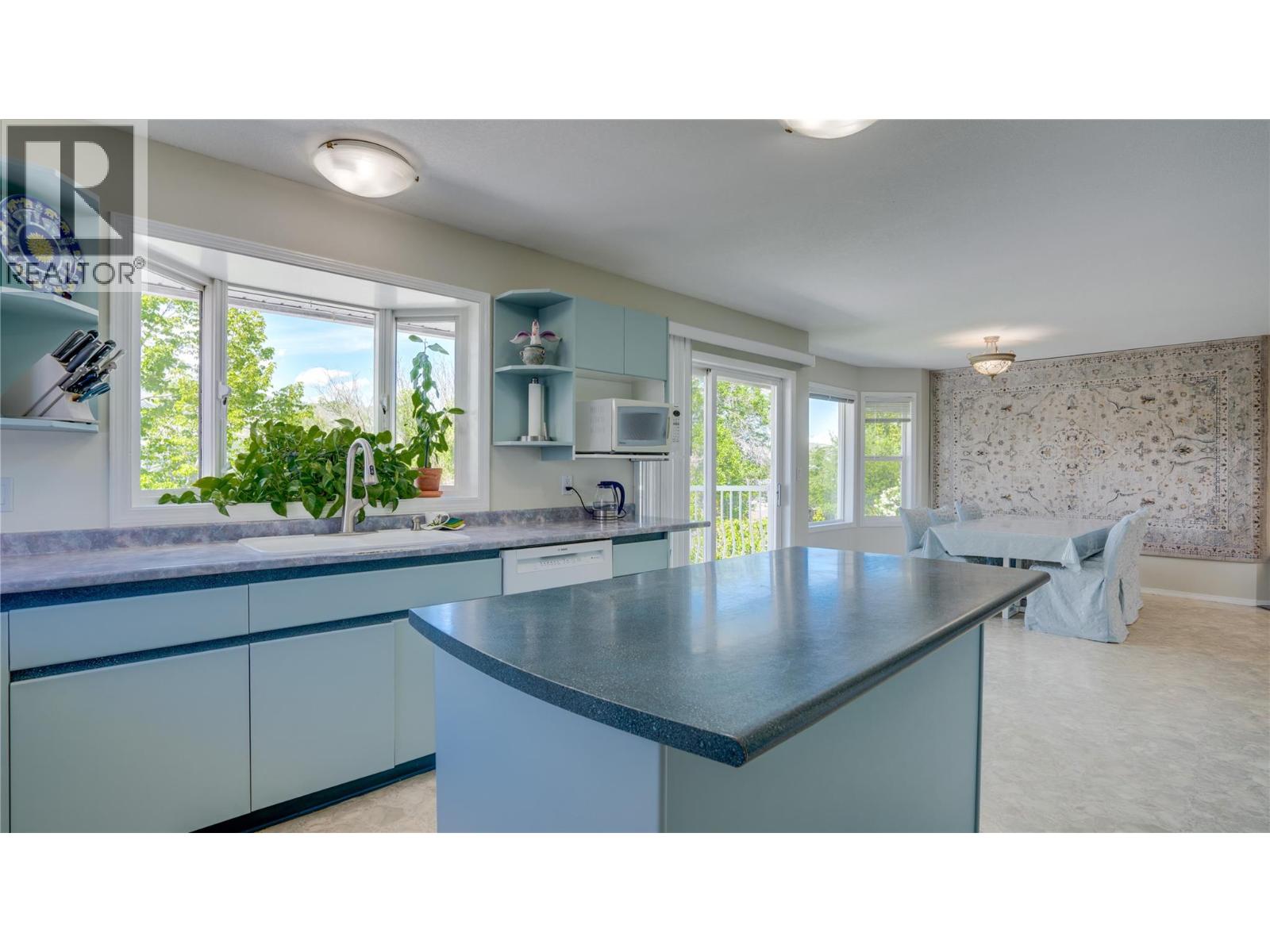 6547 Apollo Road, Vernon, British Columbia  V1H 1J2 - Photo 8 - 10387456
