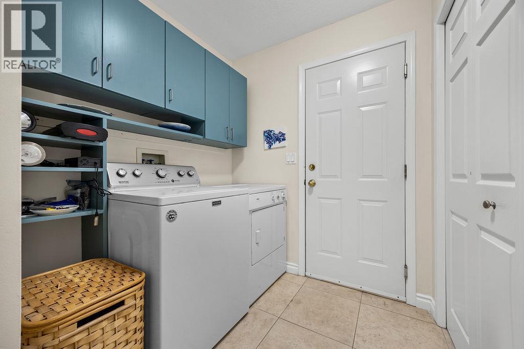 2864 Hilltop Road, Sorrento, British Columbia  V0E 2W1 - Photo 36 - 10387517