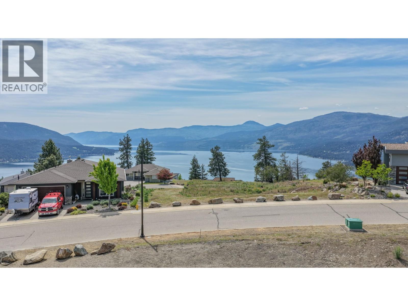 9204 Morning Glory Place, Vernon, British Columbia  V1H 0B6 - Photo 5 - 10387529