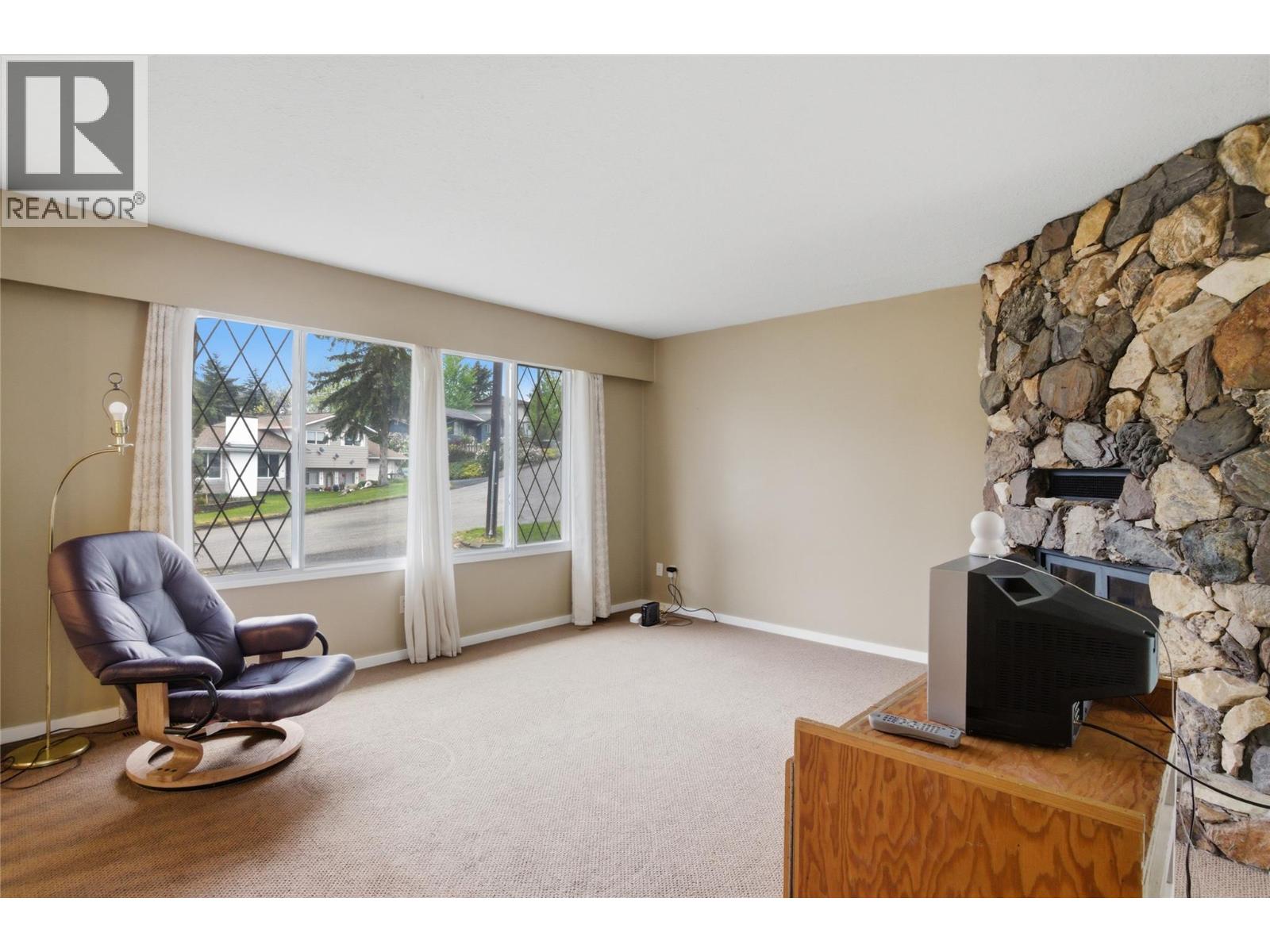 1542 Mt Dufferin Crescent, Kamloops, British Columbia  V2E 1C2 - Photo 9 - 10387472