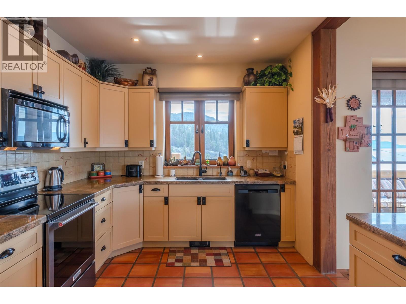 7015 Indian Rock Road, Naramata, British Columbia  V0H 1N0 - Photo 10 - 10387626