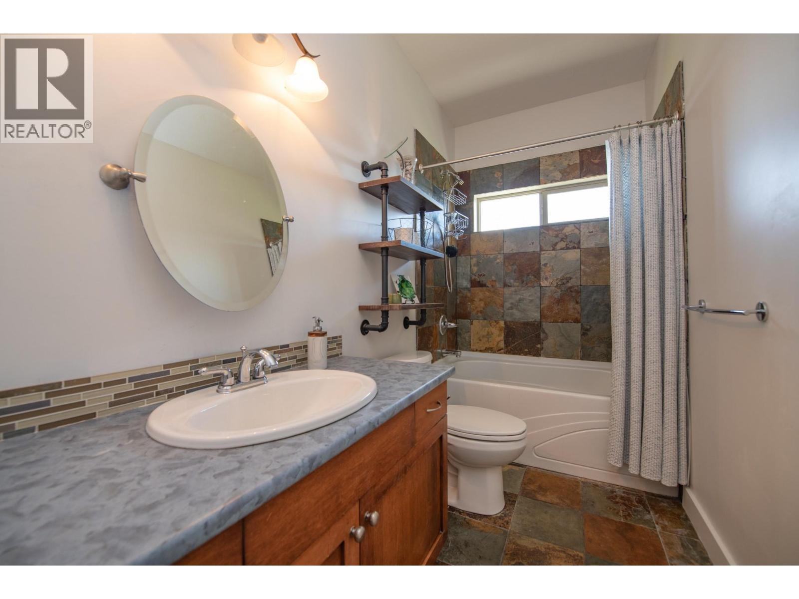 1437 Copper Mountain Court, Vernon, British Columbia  V1B 3Y7 - Photo 40 - 10387394