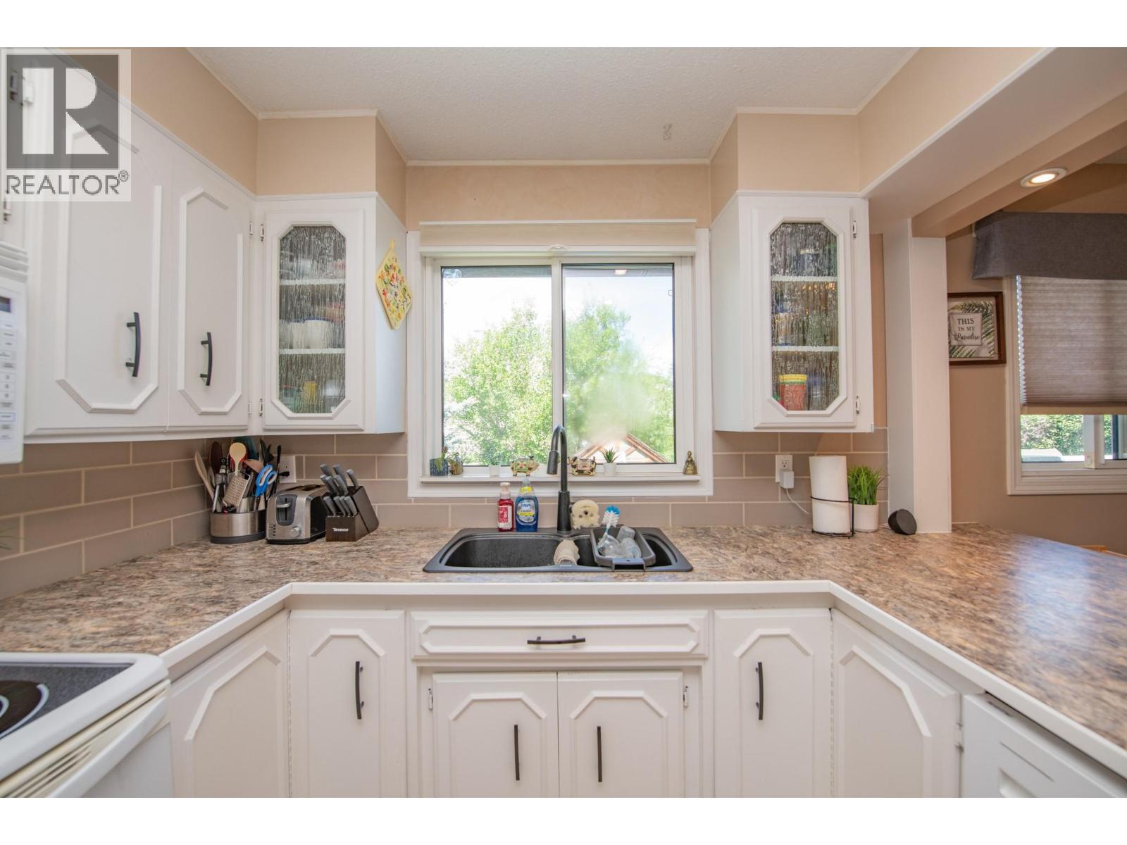 3701 15 Avenue, Vernon, British Columbia  V1T 7Z6 - Photo 10 - 10387637