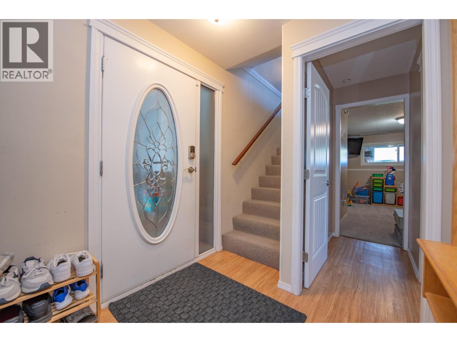 3701 15 Avenue, Vernon, British Columbia  V1T 7Z6 - Photo 3 - 10387637