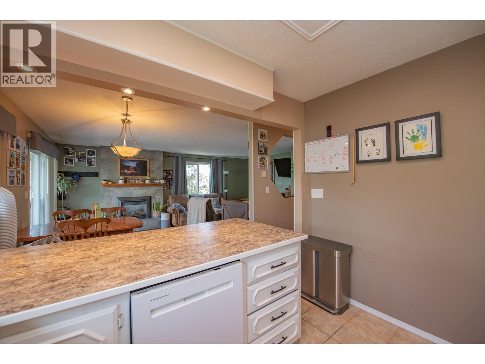 3701 15 Avenue, Vernon, British Columbia  V1T 7Z6 - Photo 9 - 10387637