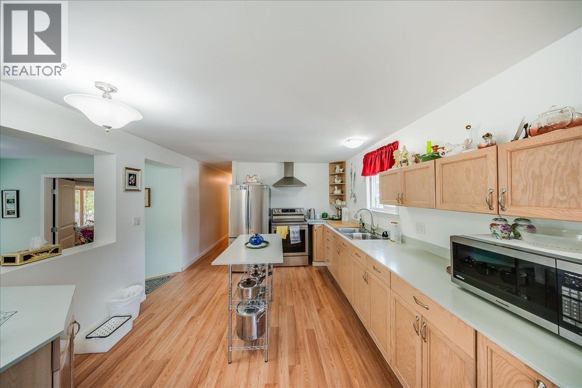 500 16th Avenue Unit# 53, Genelle, British Columbia  V0G 1G0 - Photo 5 - 10387524