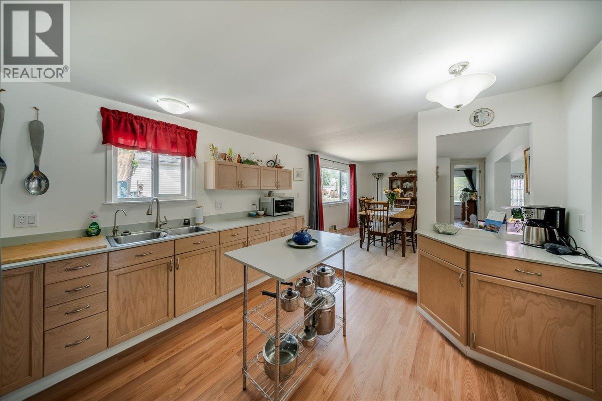 500 16th Avenue Unit# 53, Genelle, British Columbia  V0G 1G0 - Photo 9 - 10387524