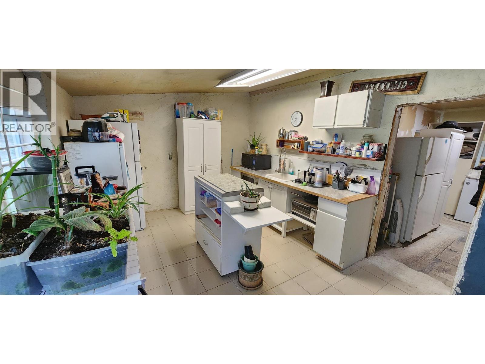 173 75th Avenue, Grand Forks, British Columbia  V0H 1H0 - Photo 4 - 10387639
