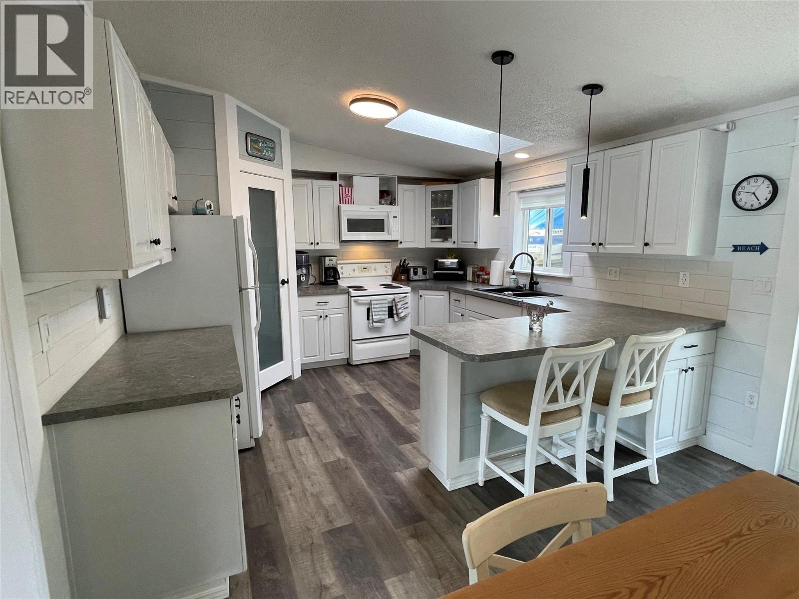 5604 Highway 3a Highway, Nelson, British Columbia  V1L 6N7 - Photo 19 - 10387681