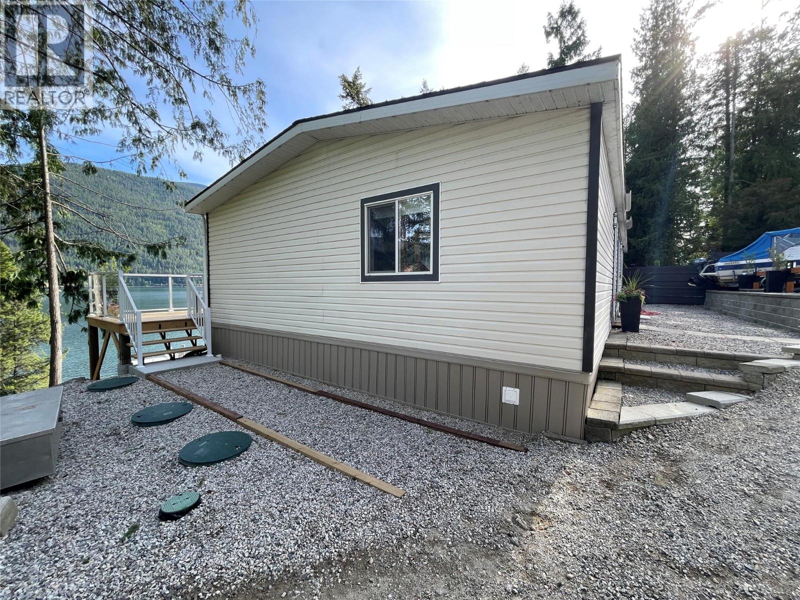 5604 Highway 3a Highway, Nelson, British Columbia  V1L 6N7 - Photo 33 - 10387681