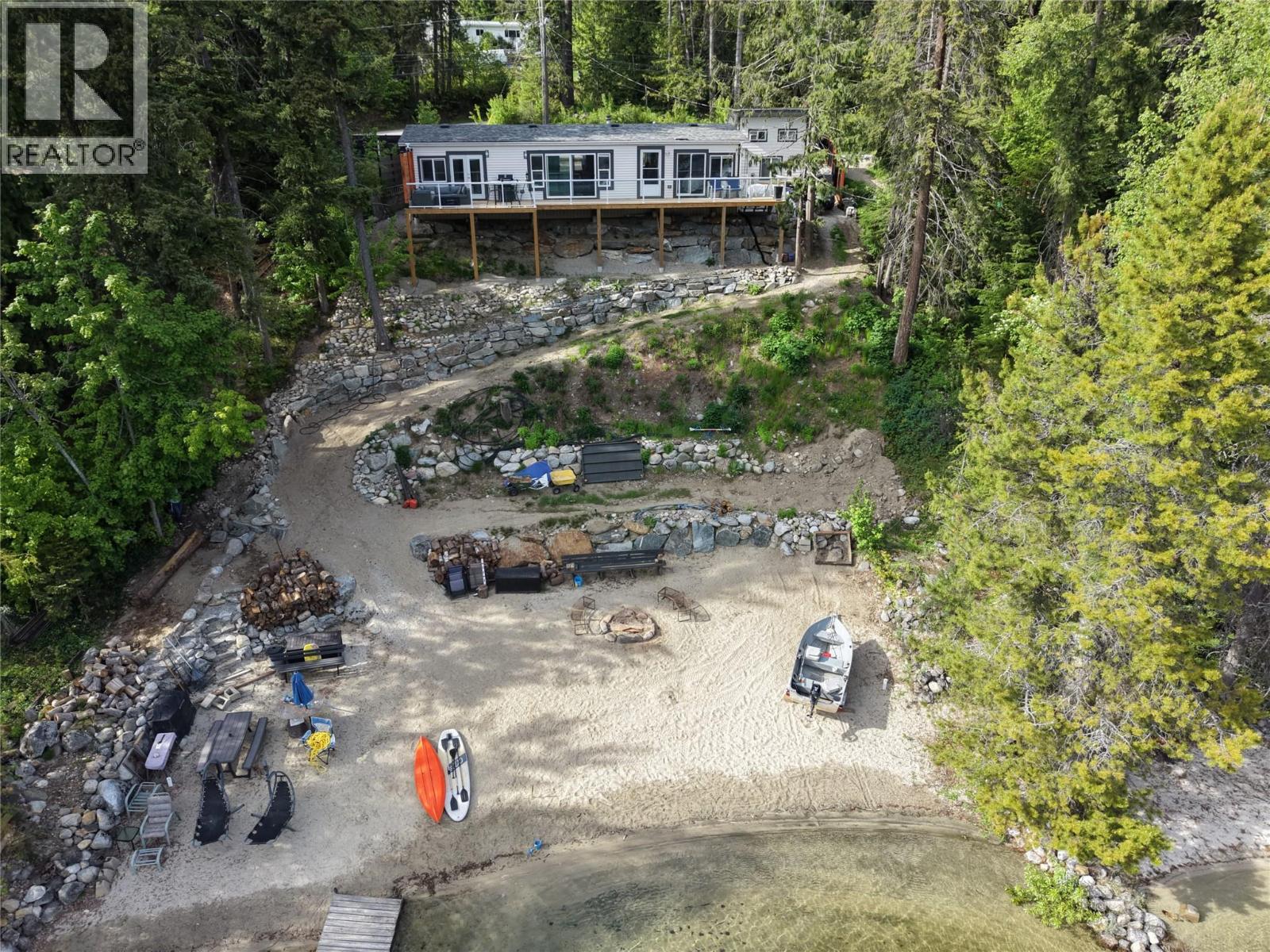 5604 Highway 3a Highway, Nelson, British Columbia  V1L 6N7 - Photo 5 - 10387681