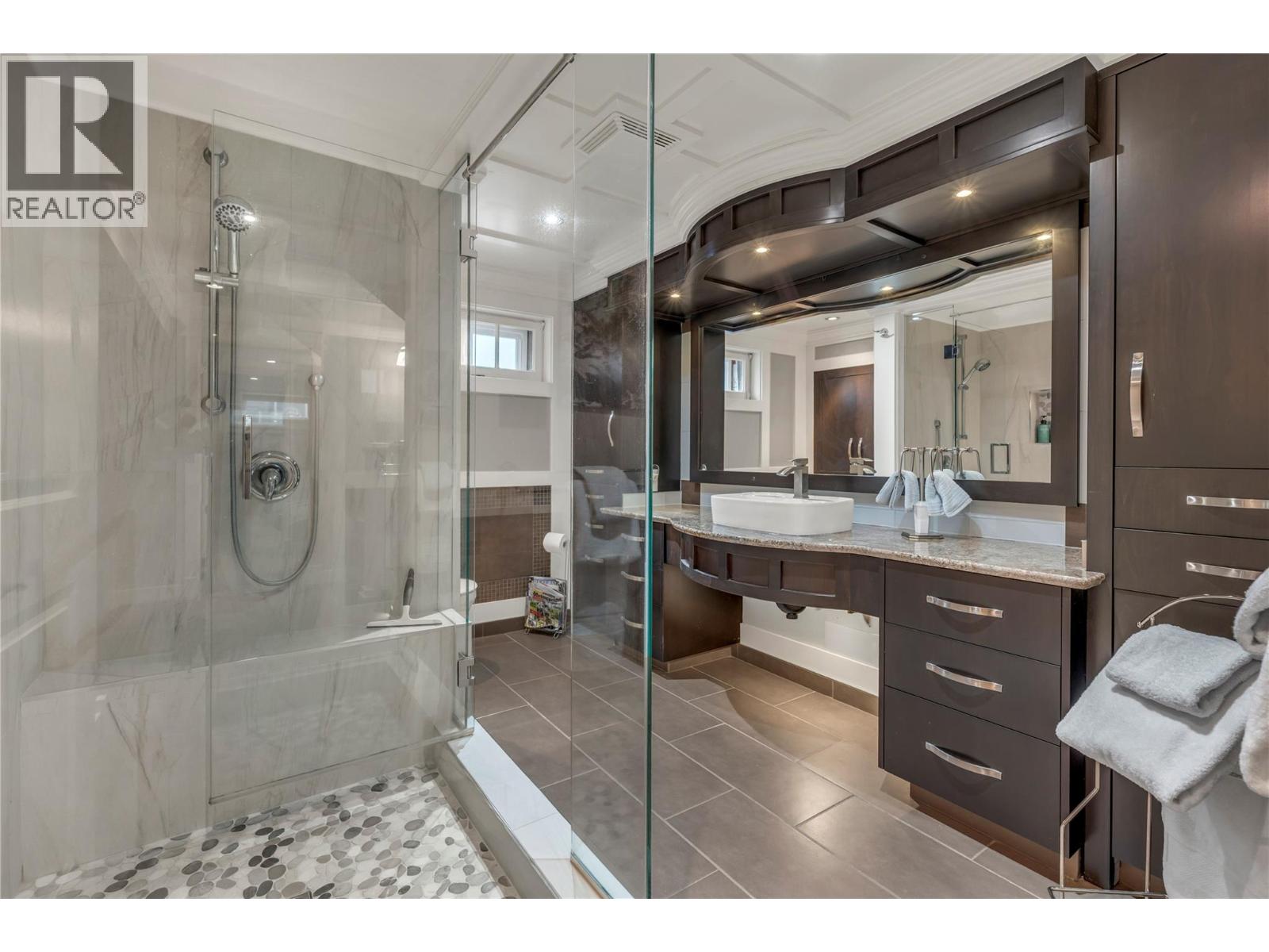 2301 Tait Street, Summerland, British Columbia  V0H 1Z4 - Photo 14 - 10387700