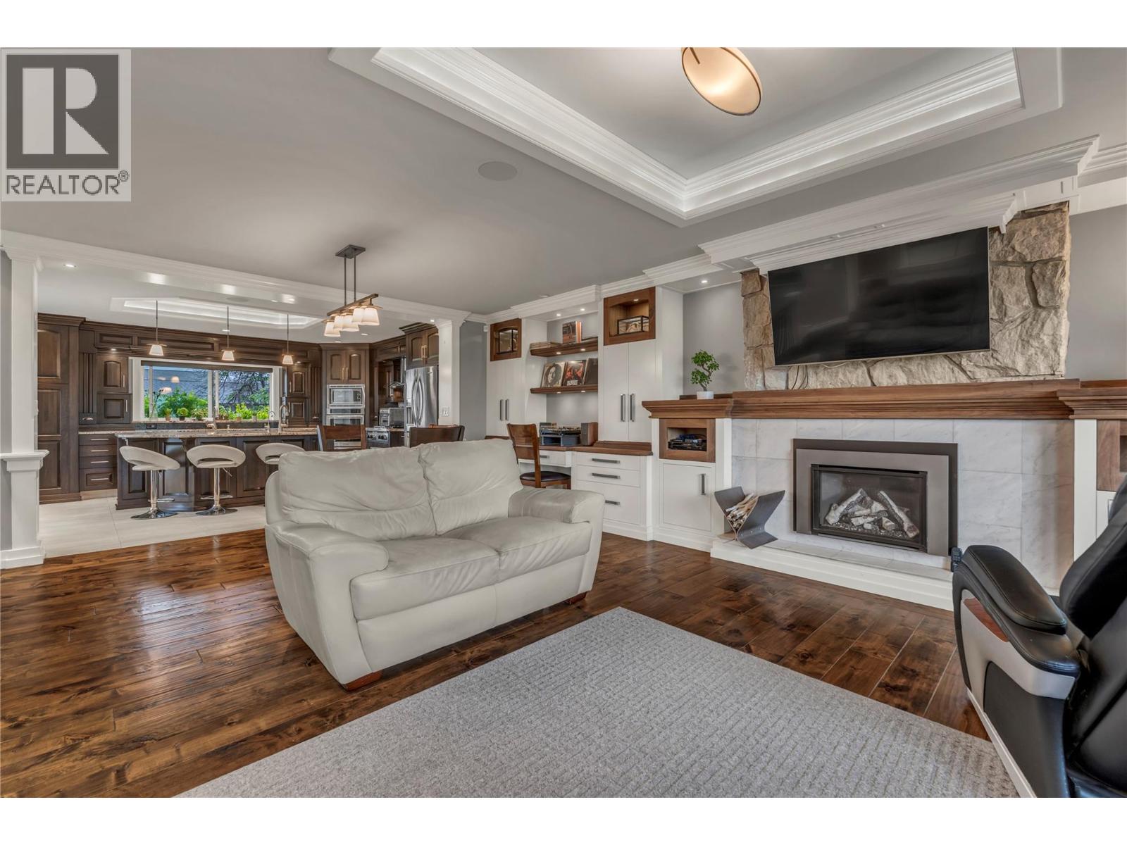 2301 Tait Street, Summerland, British Columbia  V0H 1Z4 - Photo 4 - 10387700