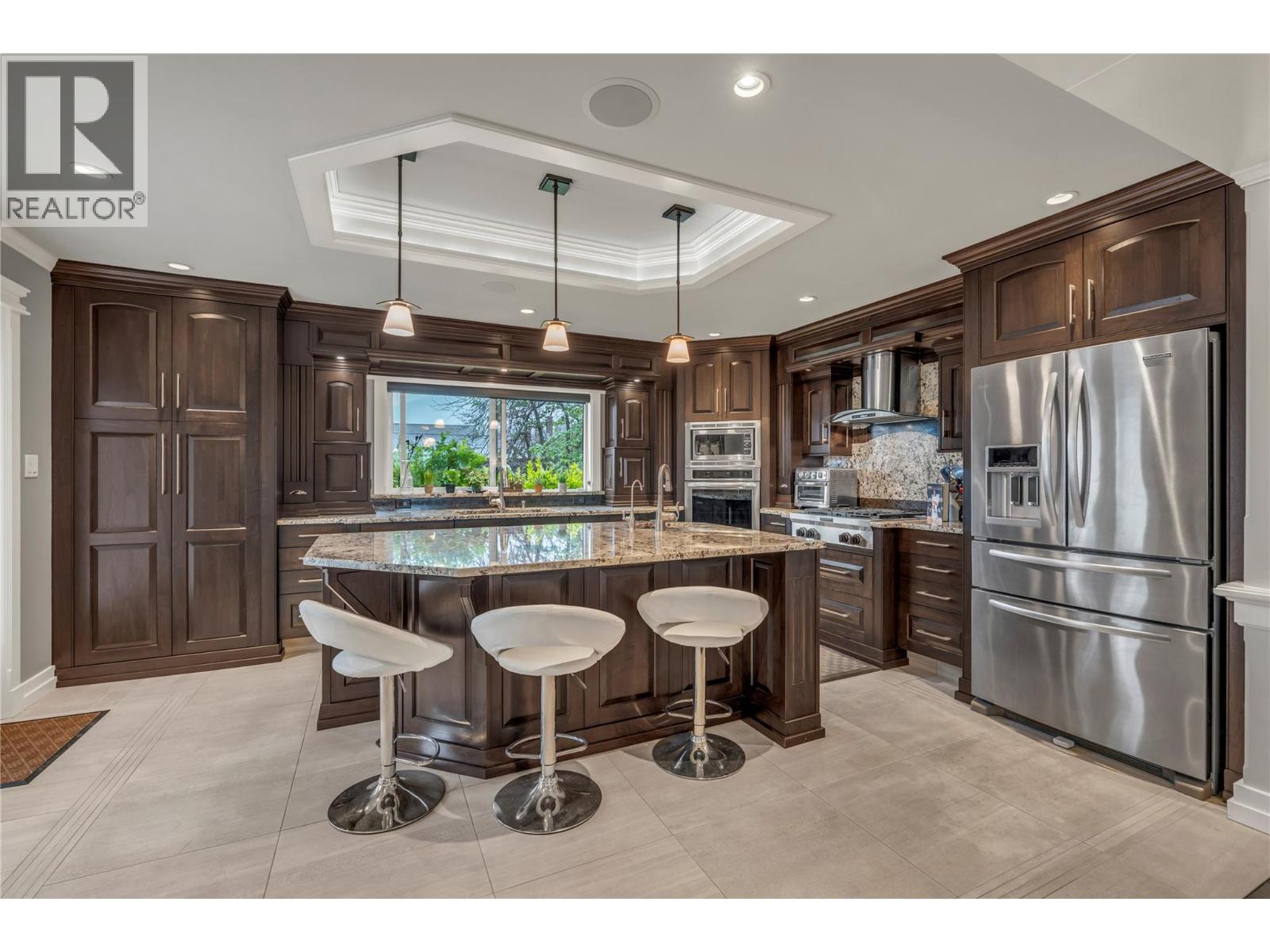 2301 Tait Street, Summerland, British Columbia  V0H 1Z4 - Photo 6 - 10387700