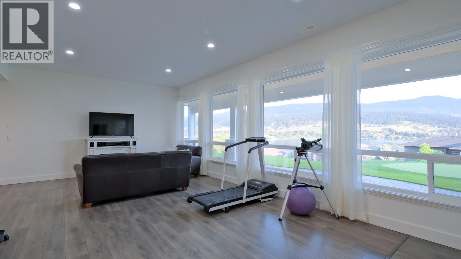 7345 Pointe Sage Drive, Coldstream, British Columbia  V1B 4A5 - Photo 37 - 10387572