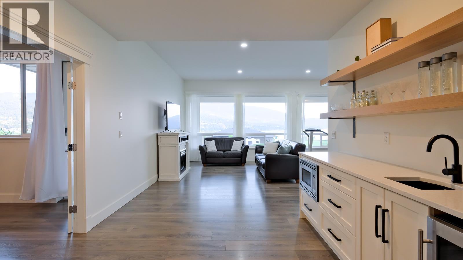 7345 Pointe Sage Drive, Coldstream, British Columbia  V1B 4A5 - Photo 40 - 10387572