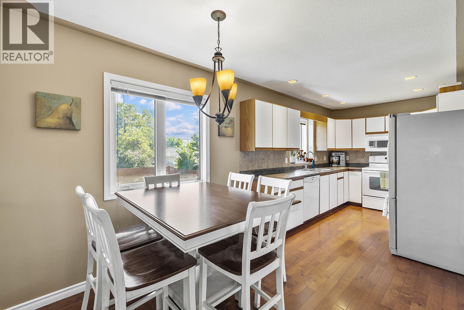 985 Guisachan Road, Kelowna, British Columbia  V1Y 7X2 - Photo 8 - 10385594