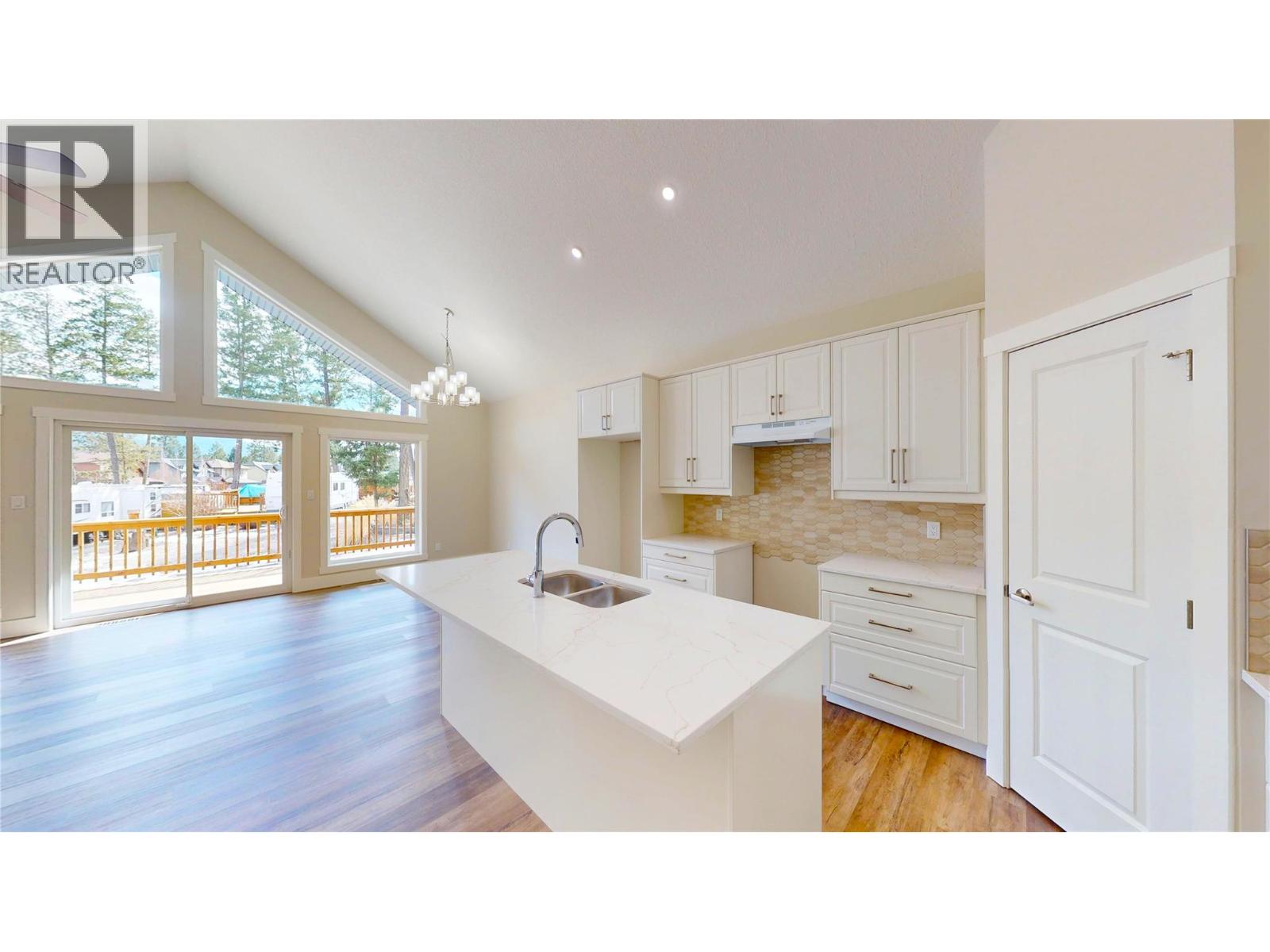 4868 Riverview Drive Unit# 118, Edgewater, British Columbia  V0A 1E0 - Photo 24 - 10387570