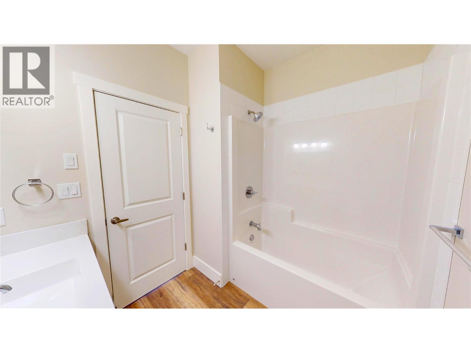4868 Riverview Drive Unit# 118, Edgewater, British Columbia  V0A 1E0 - Photo 35 - 10387570