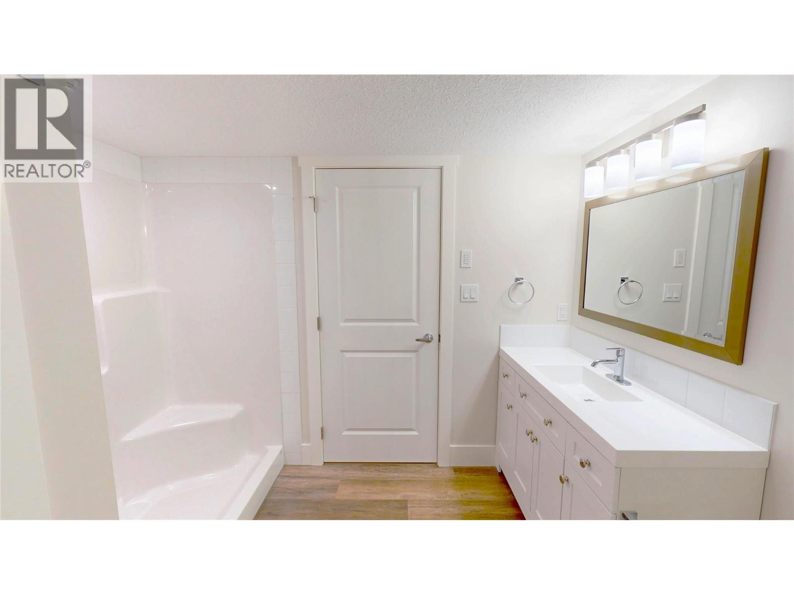 4868 Riverview Drive Unit# 118, Edgewater, British Columbia  V0A 1E0 - Photo 47 - 10387570