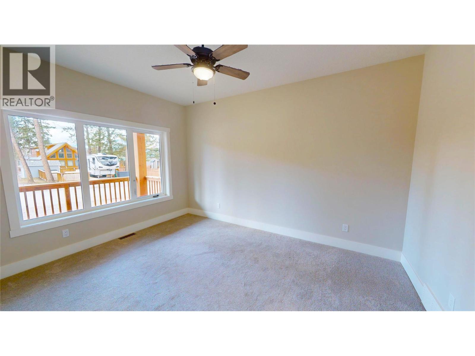 4868 Riverview Drive Unit# 118, Edgewater, British Columbia  V0A 1E0 - Photo 8 - 10387570