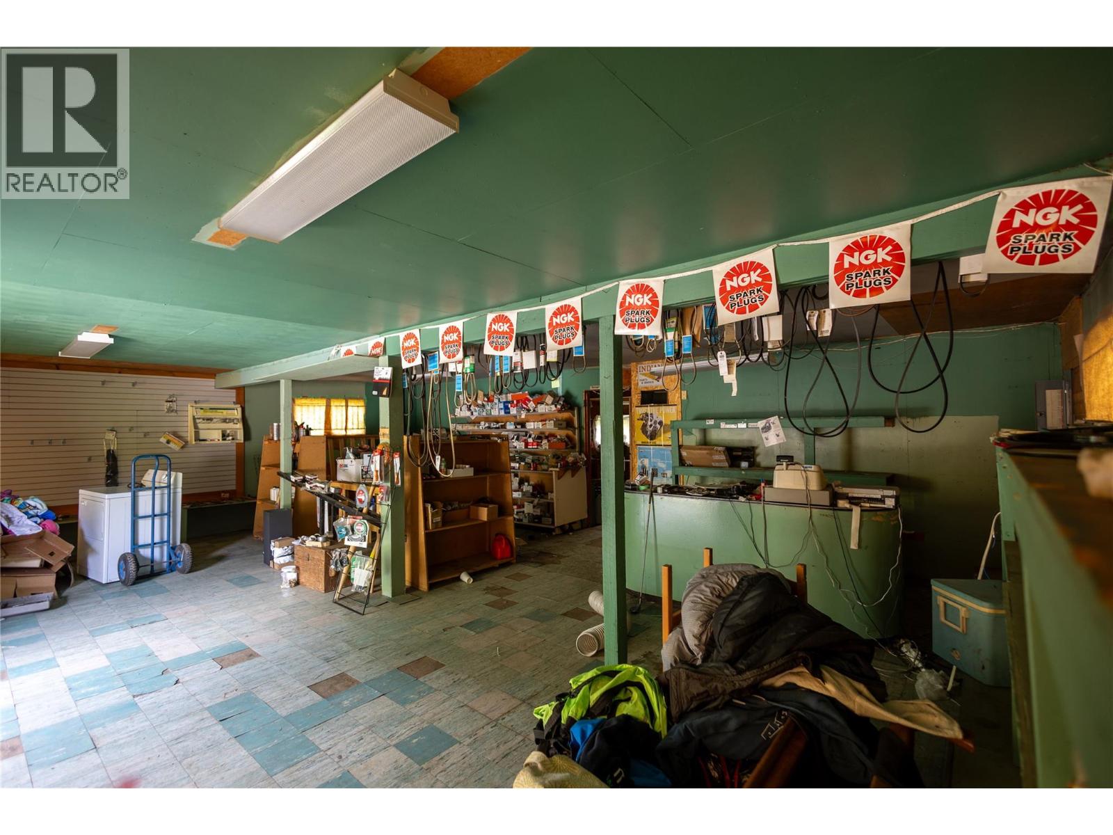 3637 6 Highway, Passmore, British Columbia  V0G 2J0 - Photo 61 - 10387293