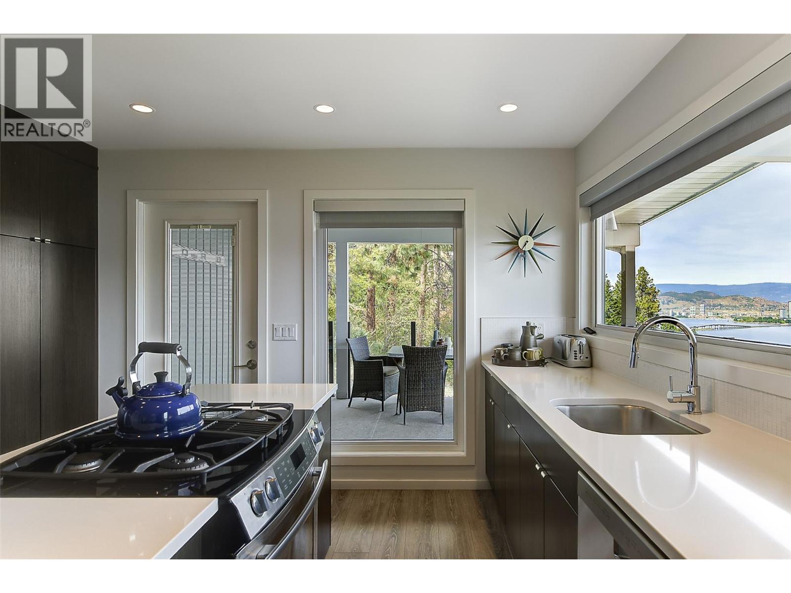 2674 Lakeview Road, West Kelowna, British Columbia  V1Z 1Y7 - Photo 8 - 10387172