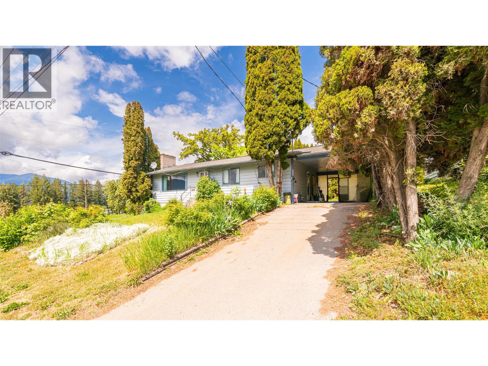 1104 Erickson Street, Creston, British Columbia  V0B 1G3 - Photo 3 - 10387193