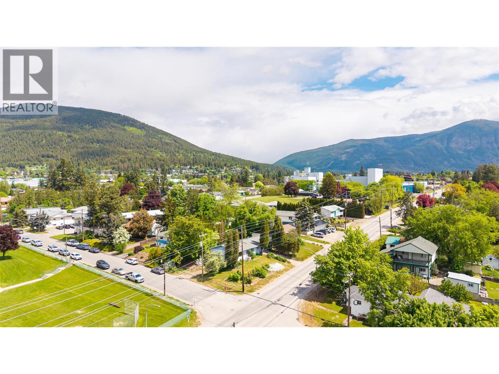 1104 Erickson Street, Creston, British Columbia  V0B 1G3 - Photo 33 - 10387193