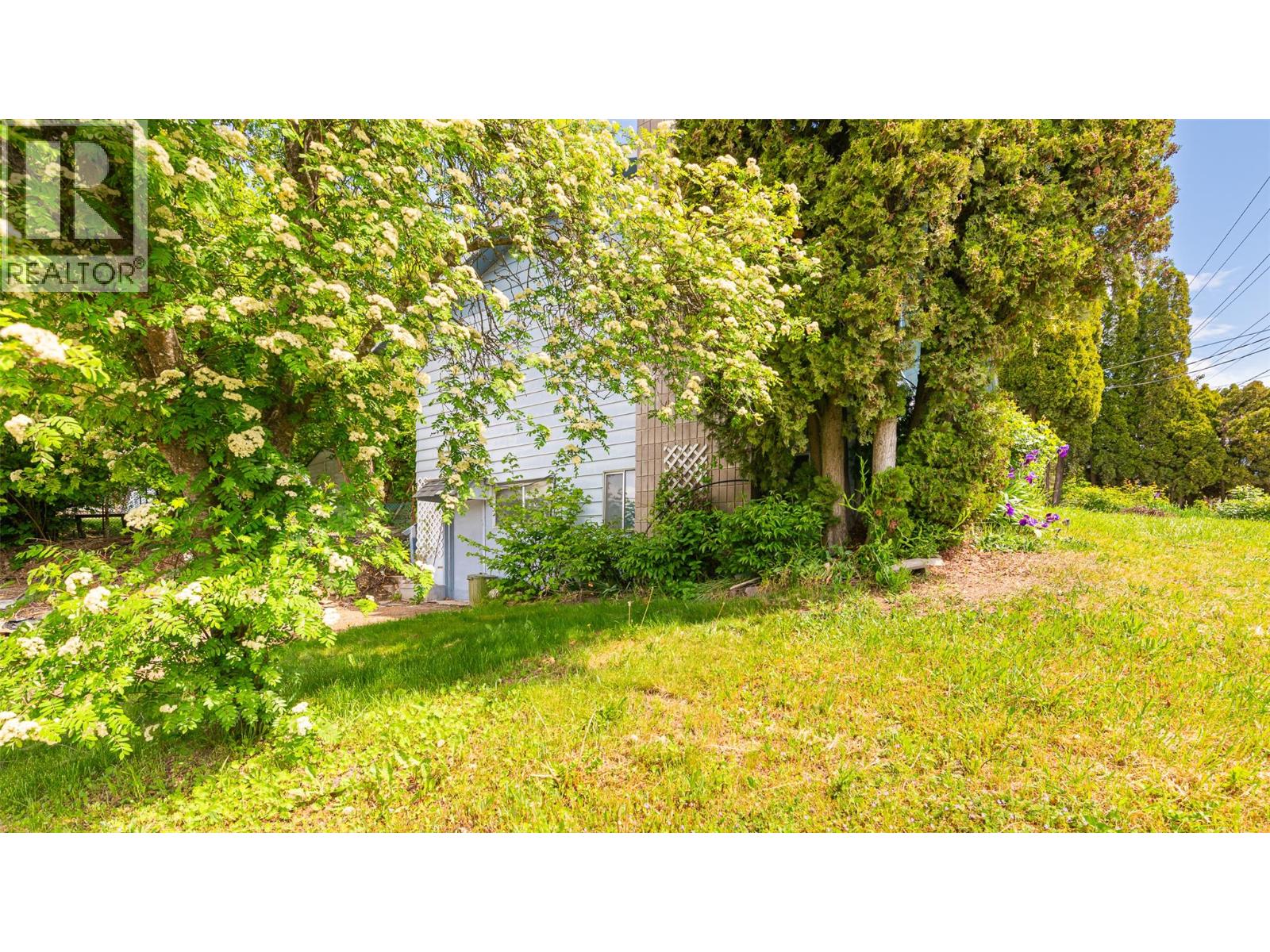 1104 Erickson Street, Creston, British Columbia  V0B 1G3 - Photo 6 - 10387193