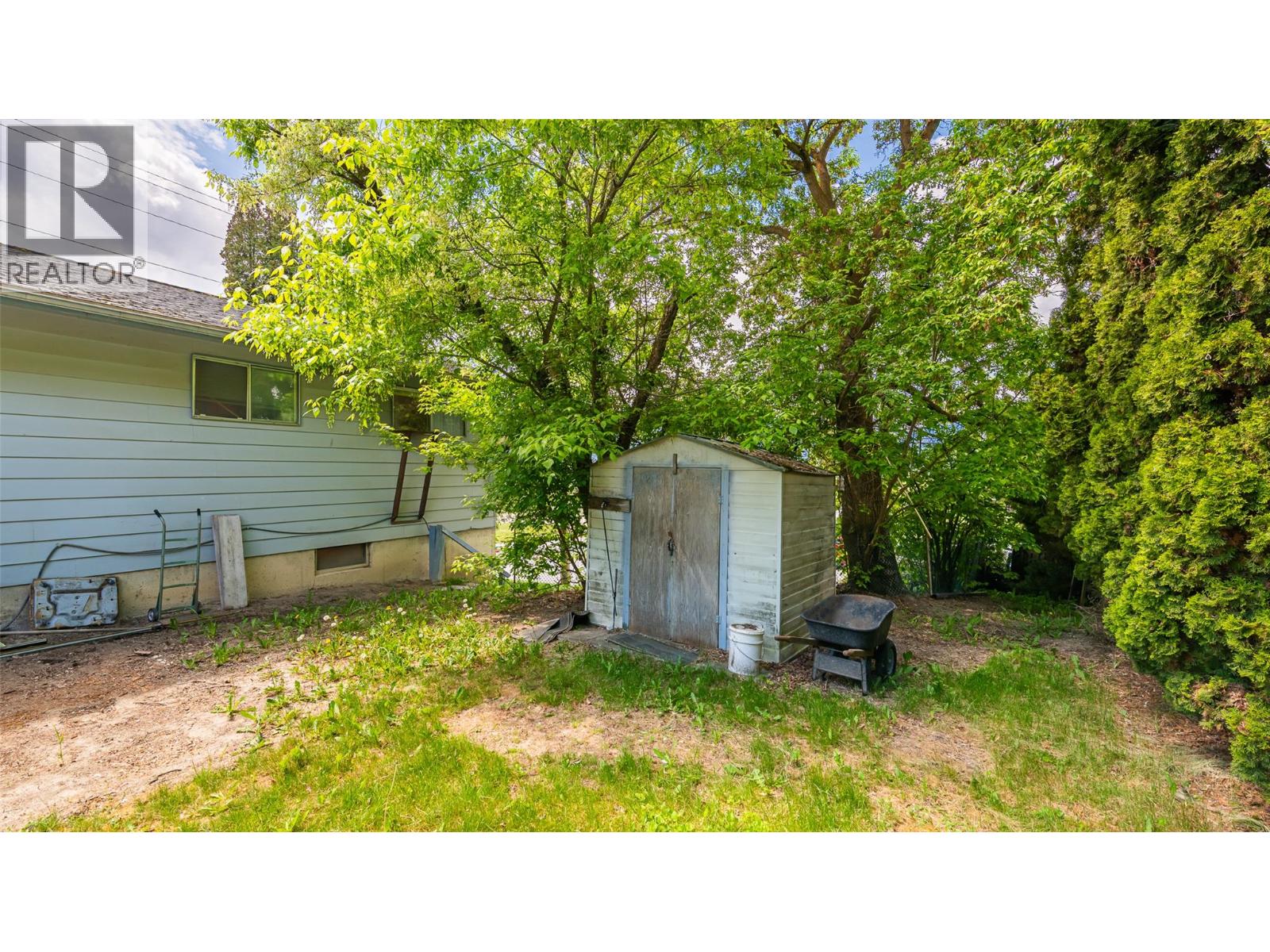 1104 Erickson Street, Creston, British Columbia  V0B 1G3 - Photo 8 - 10387193
