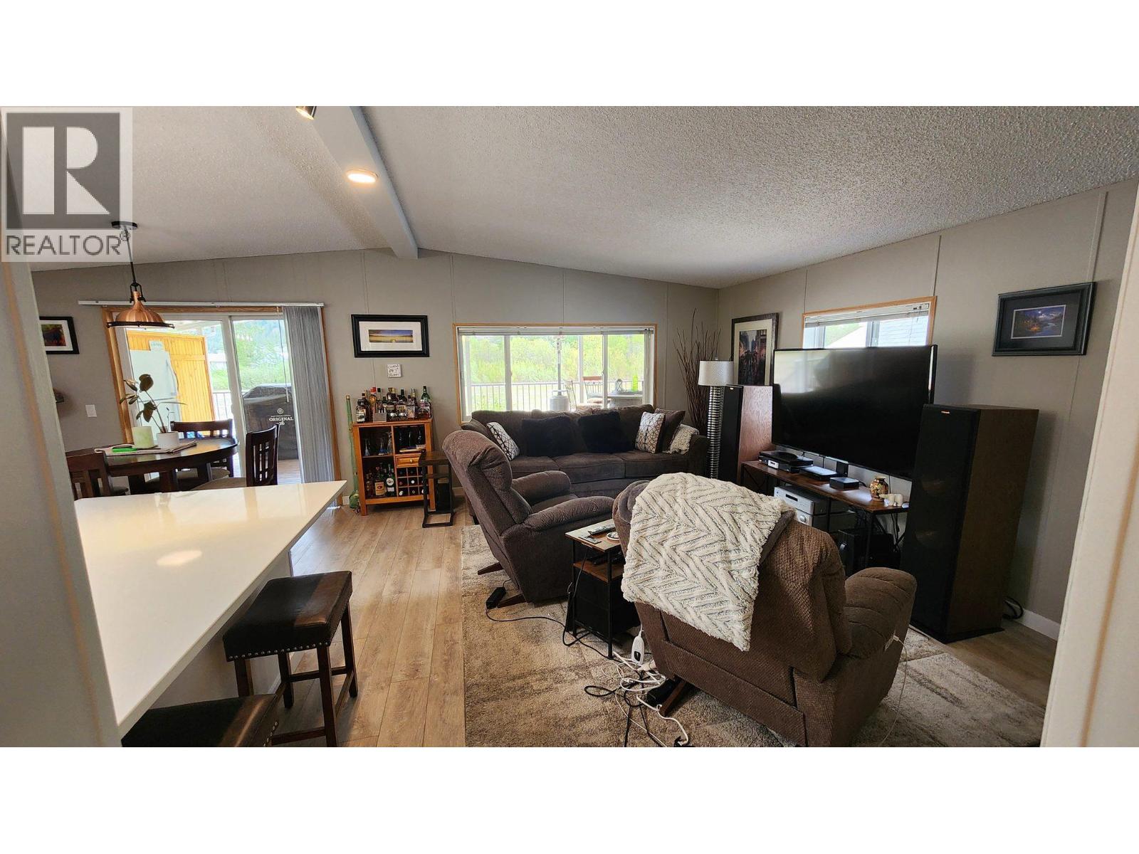 3455 Highway 3 Unit# 11, Keremeos, British Columbia  V0X 1N1 - Photo 14 - 10387083
