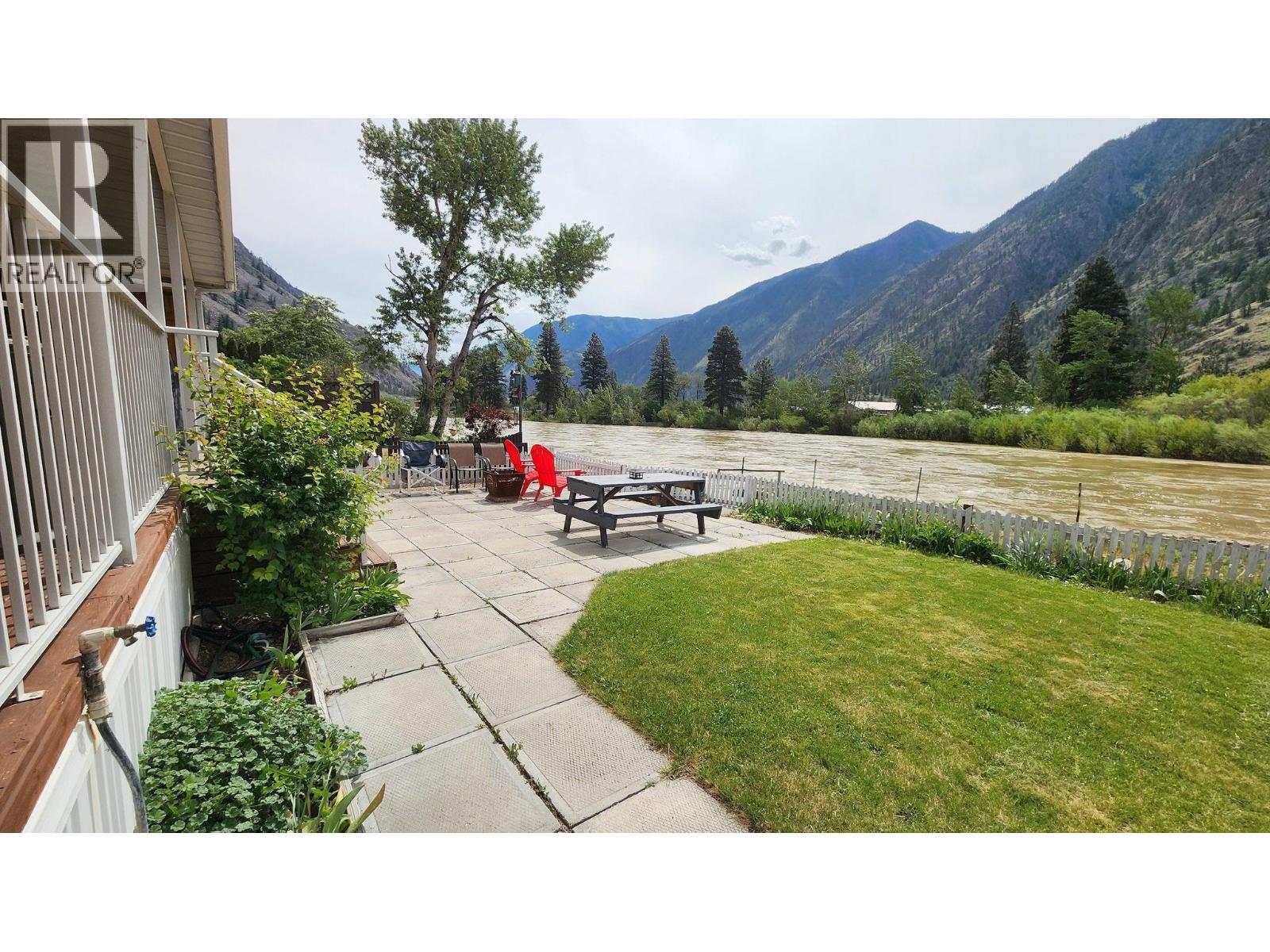 3455 Highway 3 Unit# 11, Keremeos, British Columbia  V0X 1N1 - Photo 32 - 10387083
