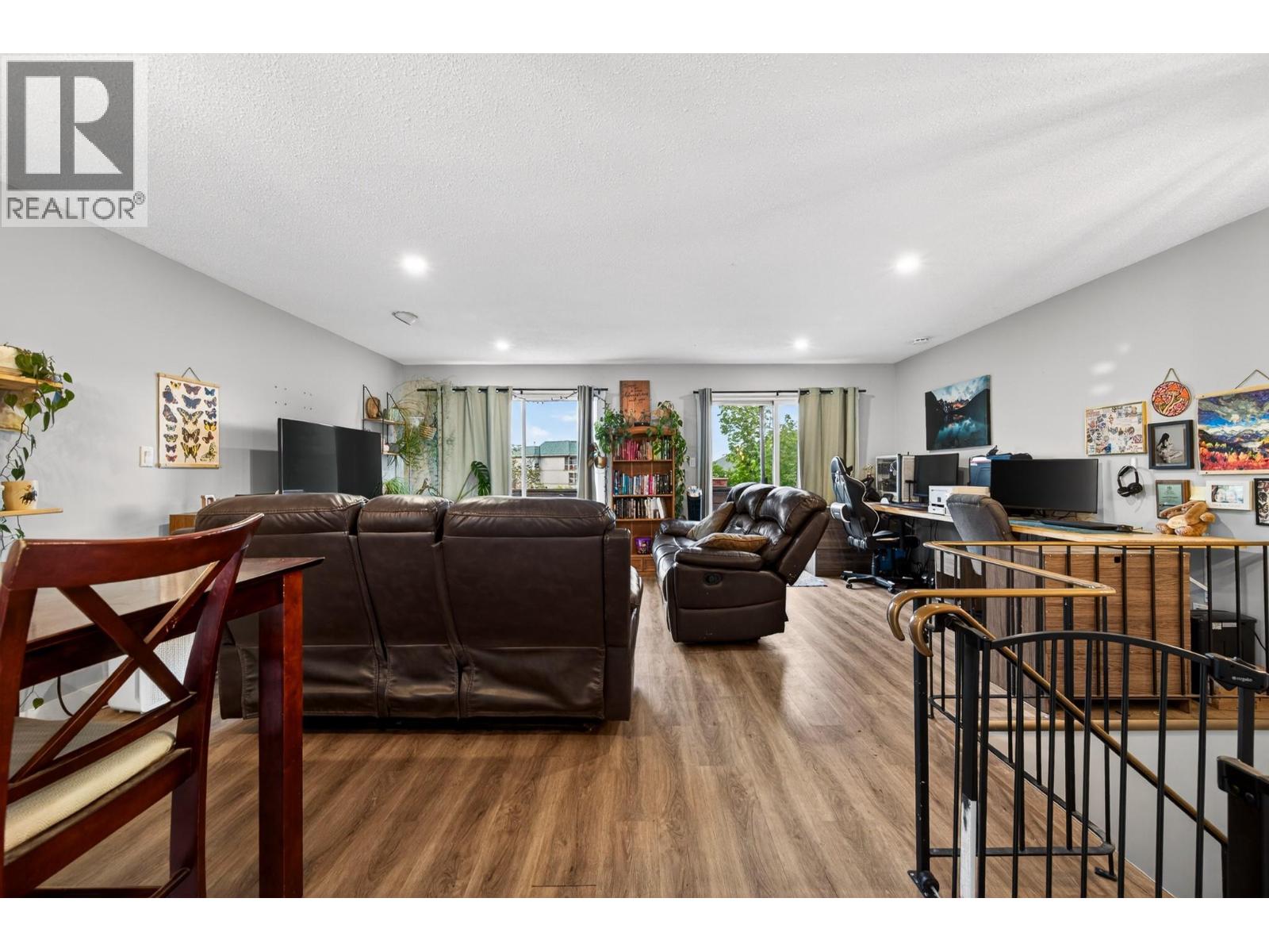 250 Pemberton Terrace Unit# 9, Kamloops, British Columbia  V2C 6A9 - Photo 3 - 10387677