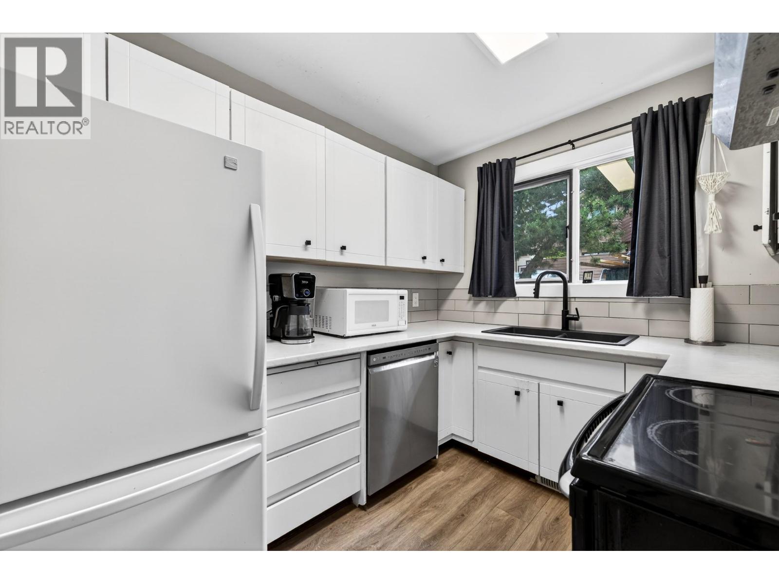 250 Pemberton Terrace Unit# 9, Kamloops, British Columbia  V2C 6A9 - Photo 9 - 10387677