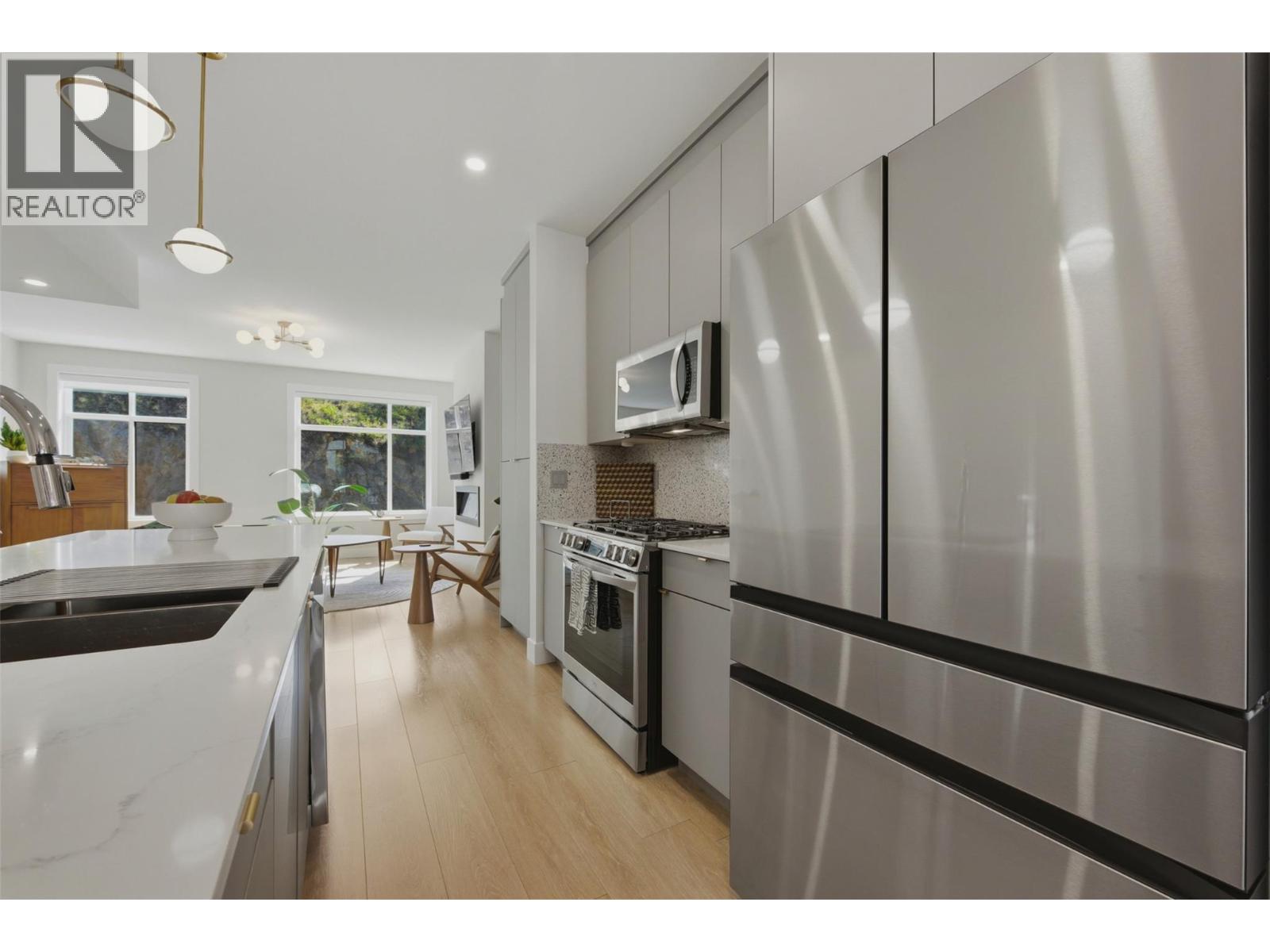 1160 Black Mountain Drive, Kelowna, British Columbia  V1P 1P7 - Photo 11 - 10387579