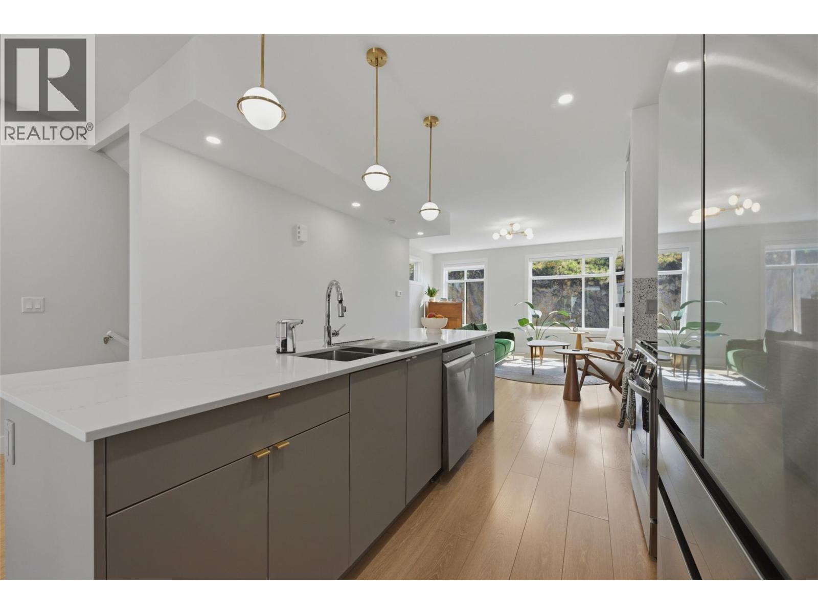 1160 Black Mountain Drive, Kelowna, British Columbia  V1P 1P7 - Photo 12 - 10387579