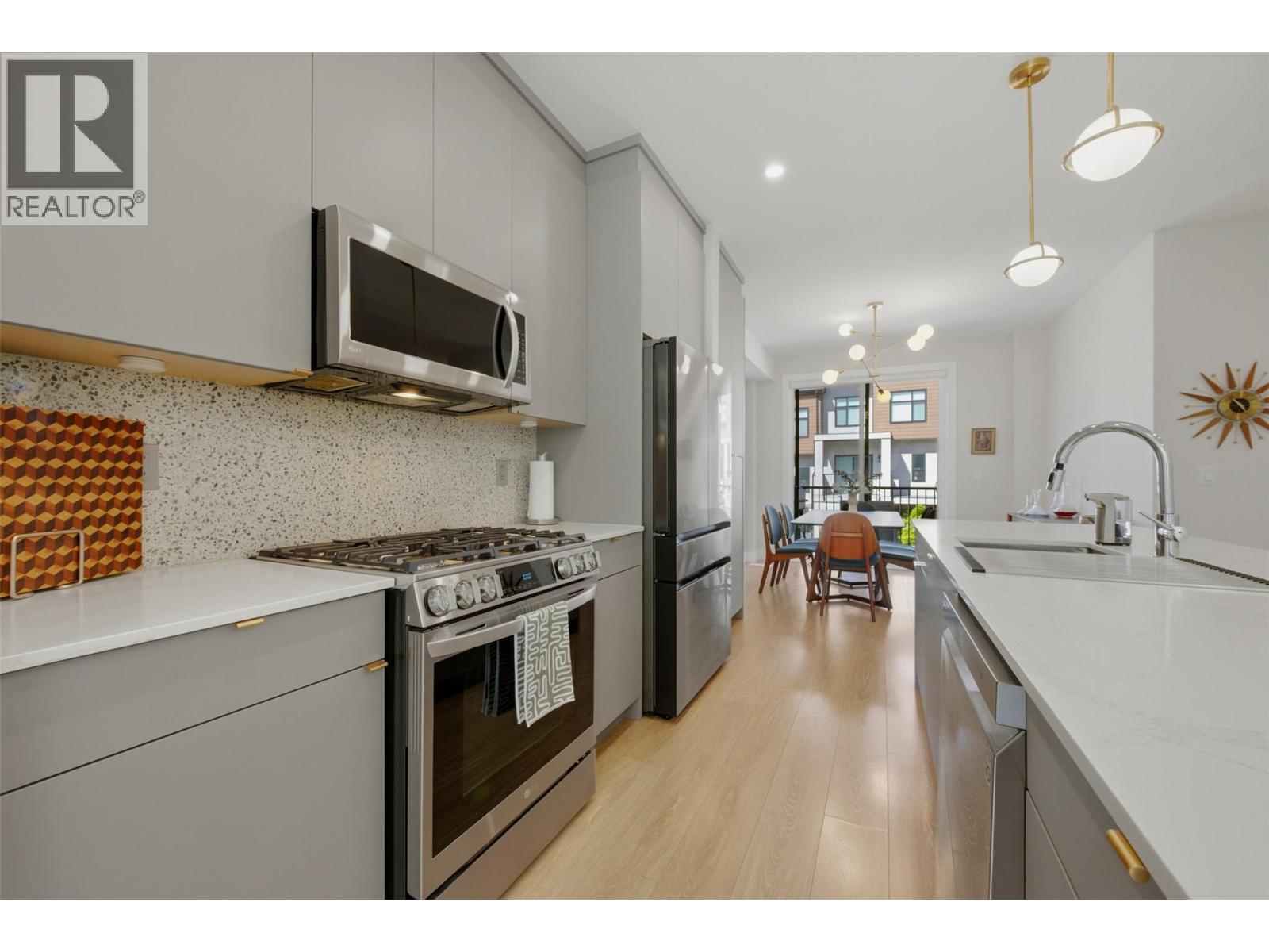 1160 Black Mountain Drive, Kelowna, British Columbia  V1P 1P7 - Photo 6 - 10387579