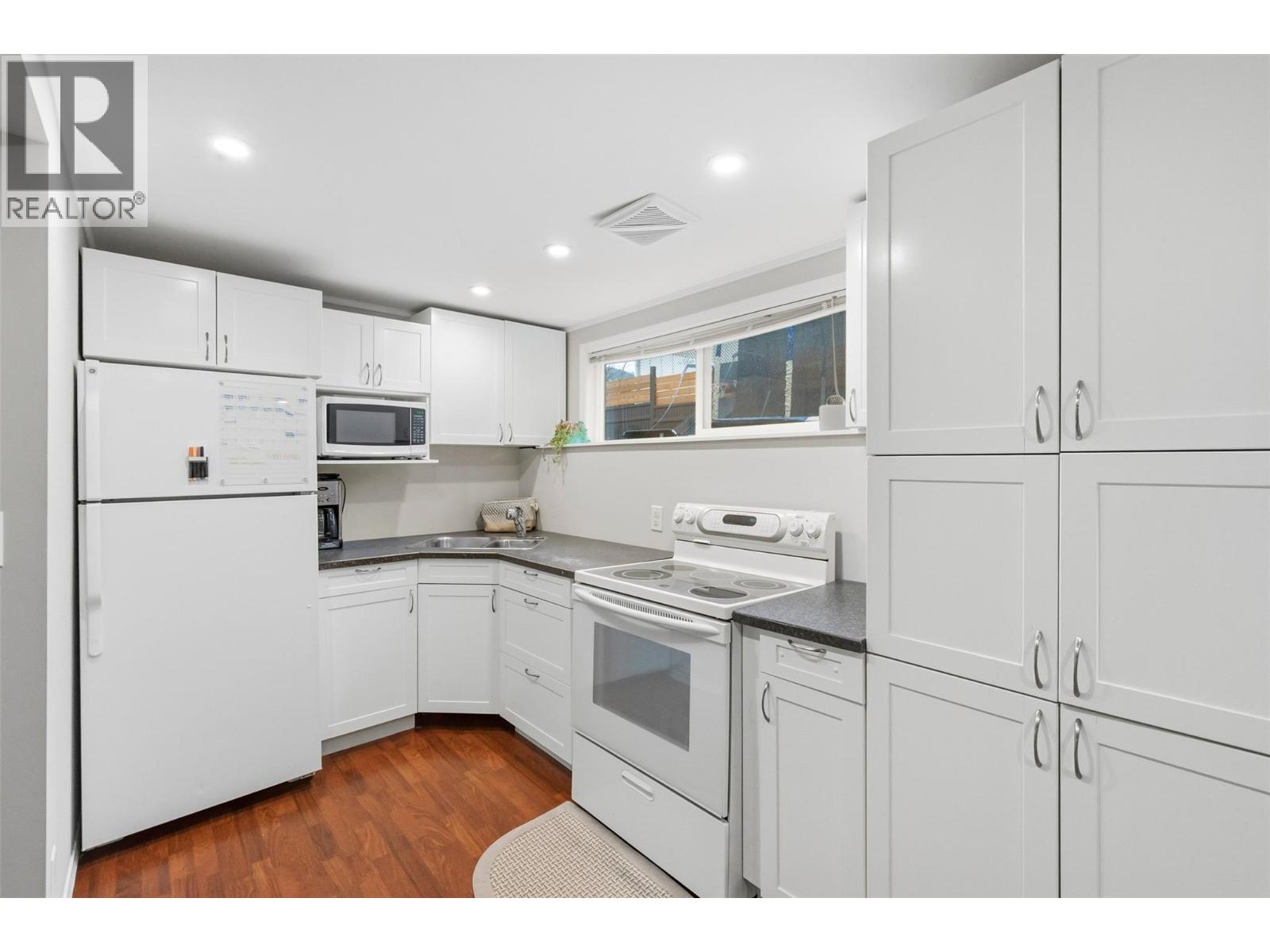 98 Dauphin Avenue, Penticton, British Columbia  V2A 6V8 - Photo 42 - 10387736