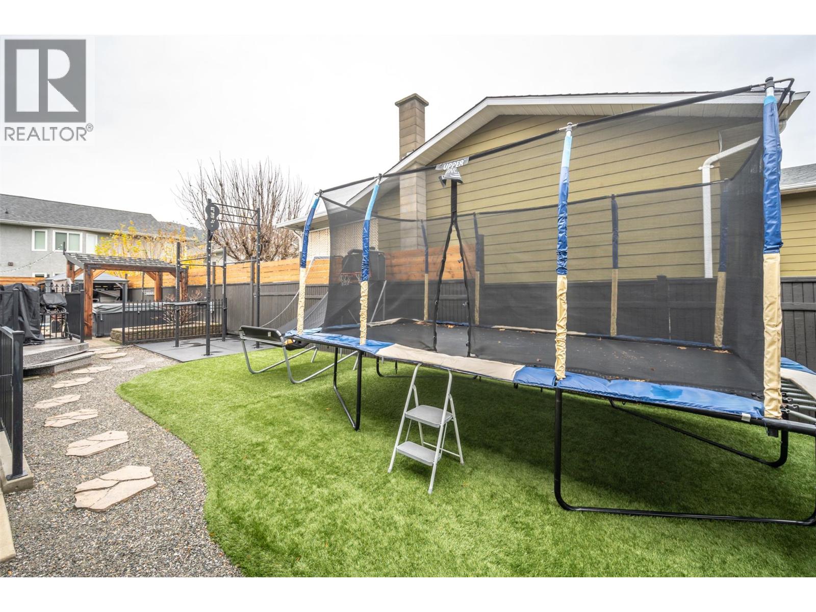 98 Dauphin Avenue, Penticton, British Columbia  V2A 6V8 - Photo 54 - 10387736