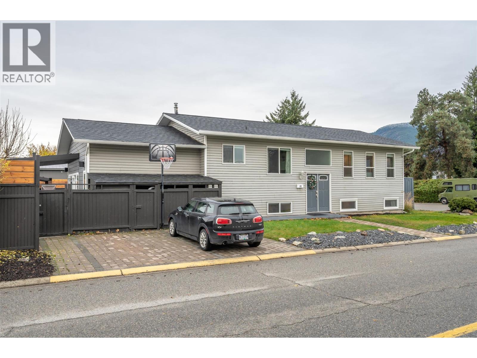 98 Dauphin Avenue, Penticton, British Columbia  V2A 6V8 - Photo 60 - 10387736