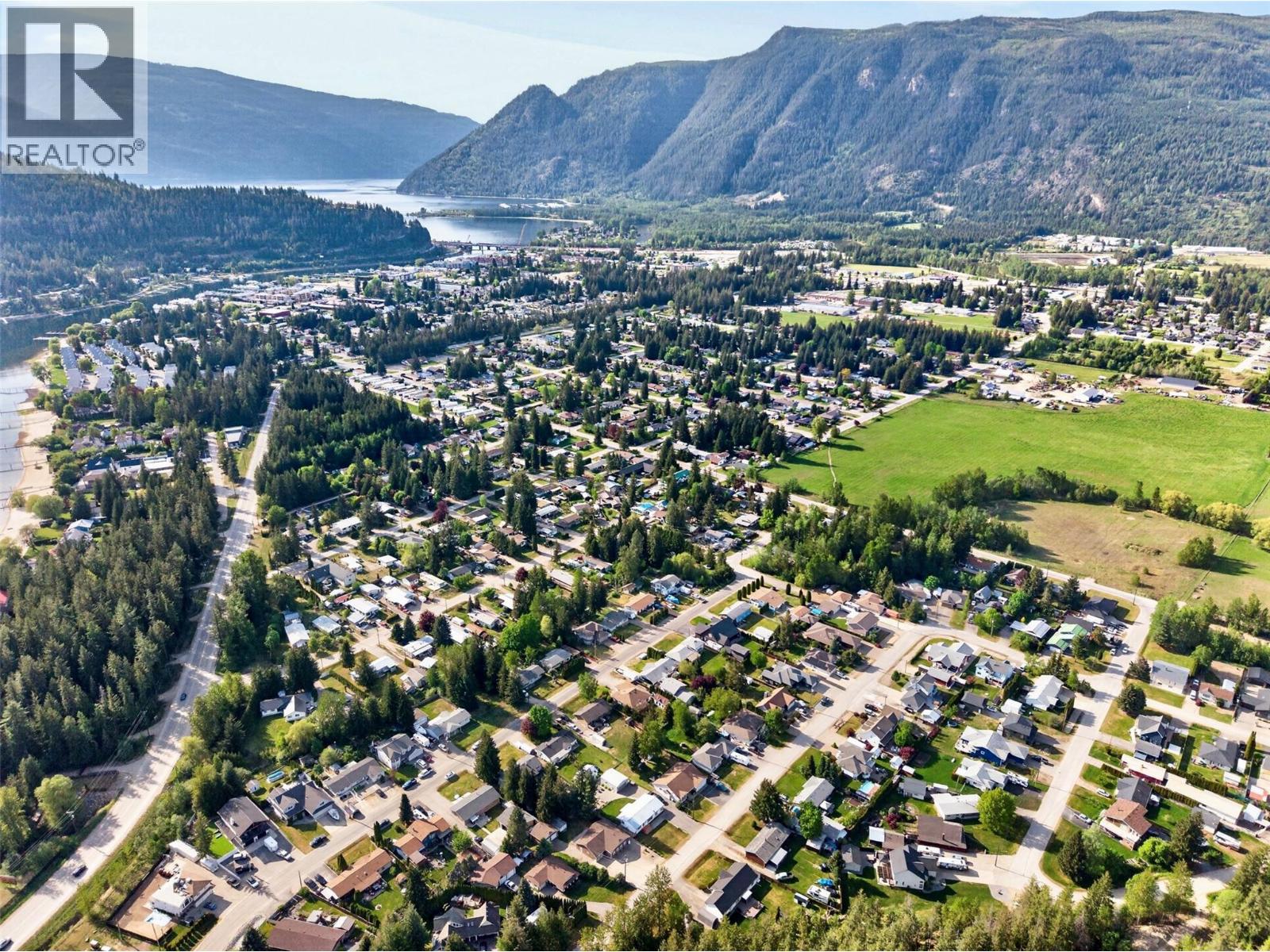 409 Oak Avenue, Sicamous, British Columbia  V0E 2V1 - Photo 29 - 10387492