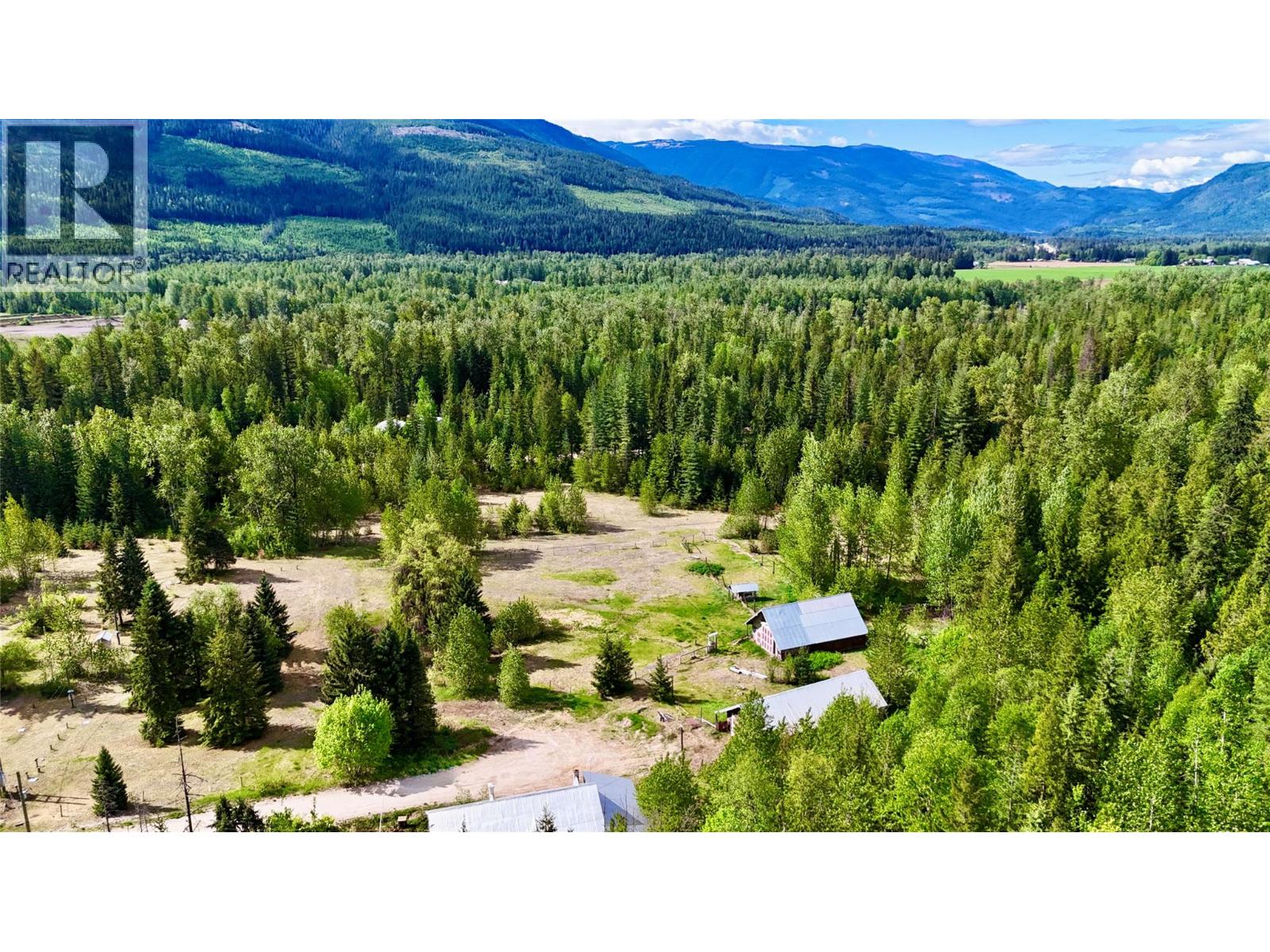 4751 Lybarger Road, Craigellachie, British Columbia  V0E 2J0 - Photo 2 - 10387247