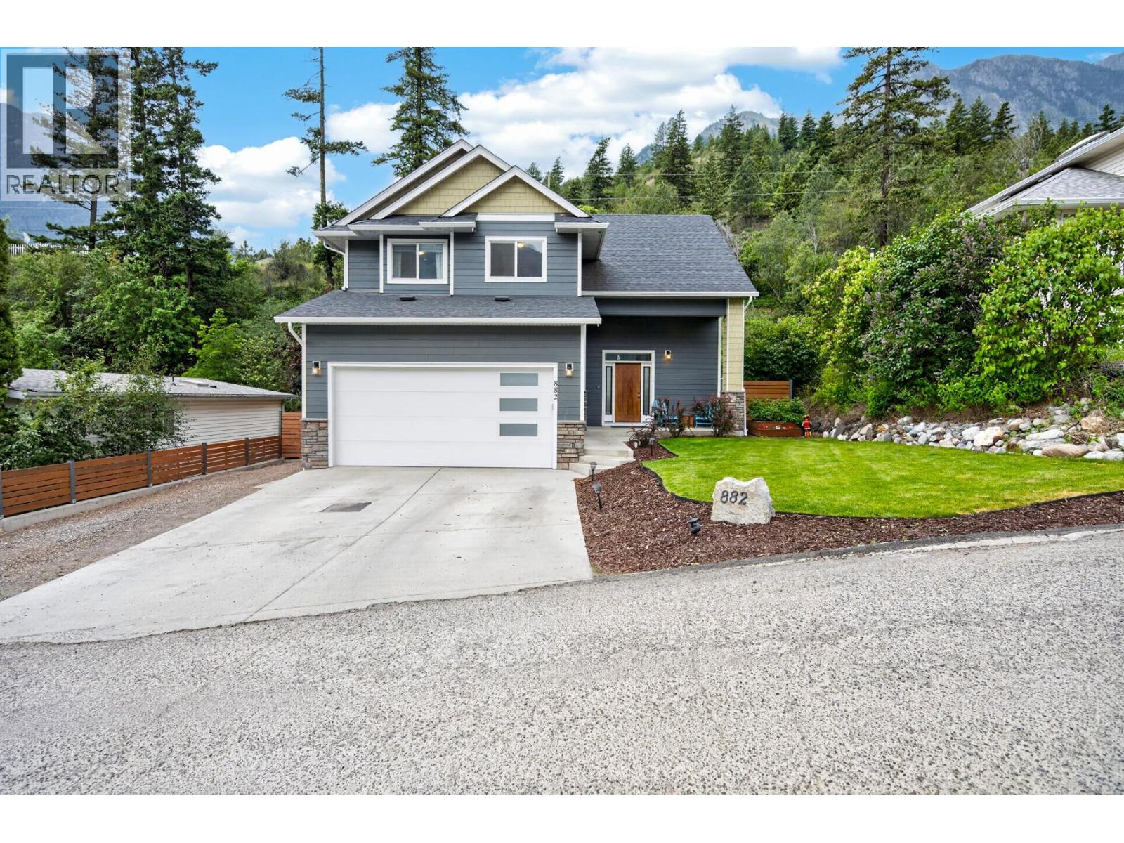 882 EAGLESON Crescent, lillooet, British Columbia