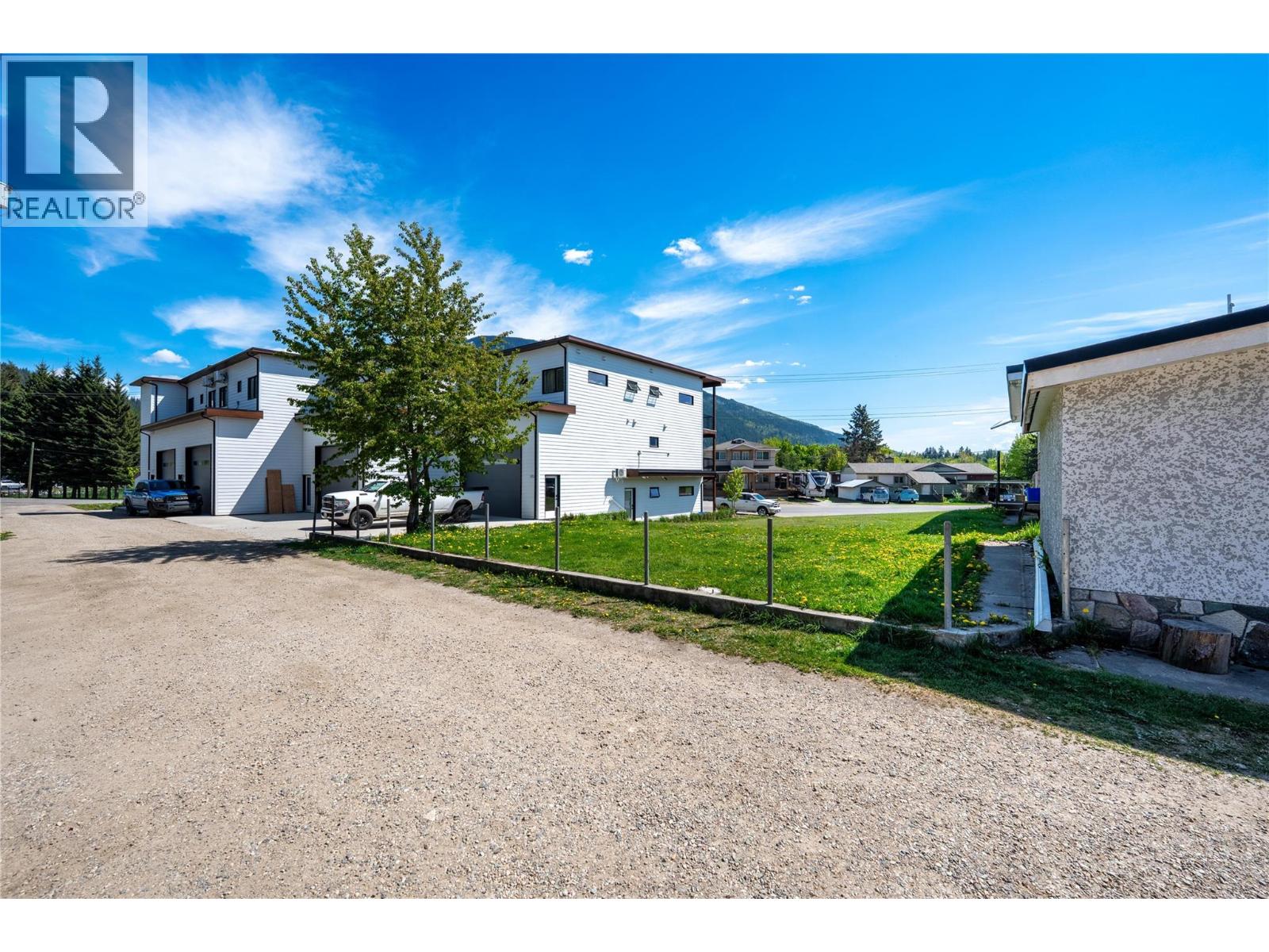 309 Taylor Street, Revelstoke, British Columbia  V0E 2S0 - Photo 6 - 10387525