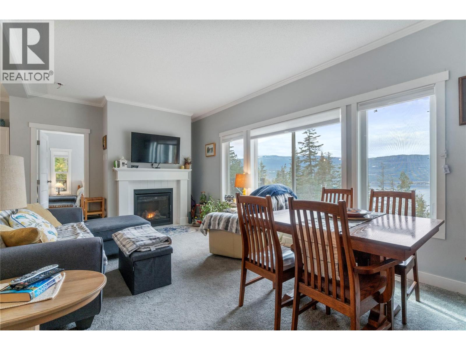 7551 Klondike Trail, Anglemont, British Columbia  V0E 1M8 - Photo 16 - 10387729
