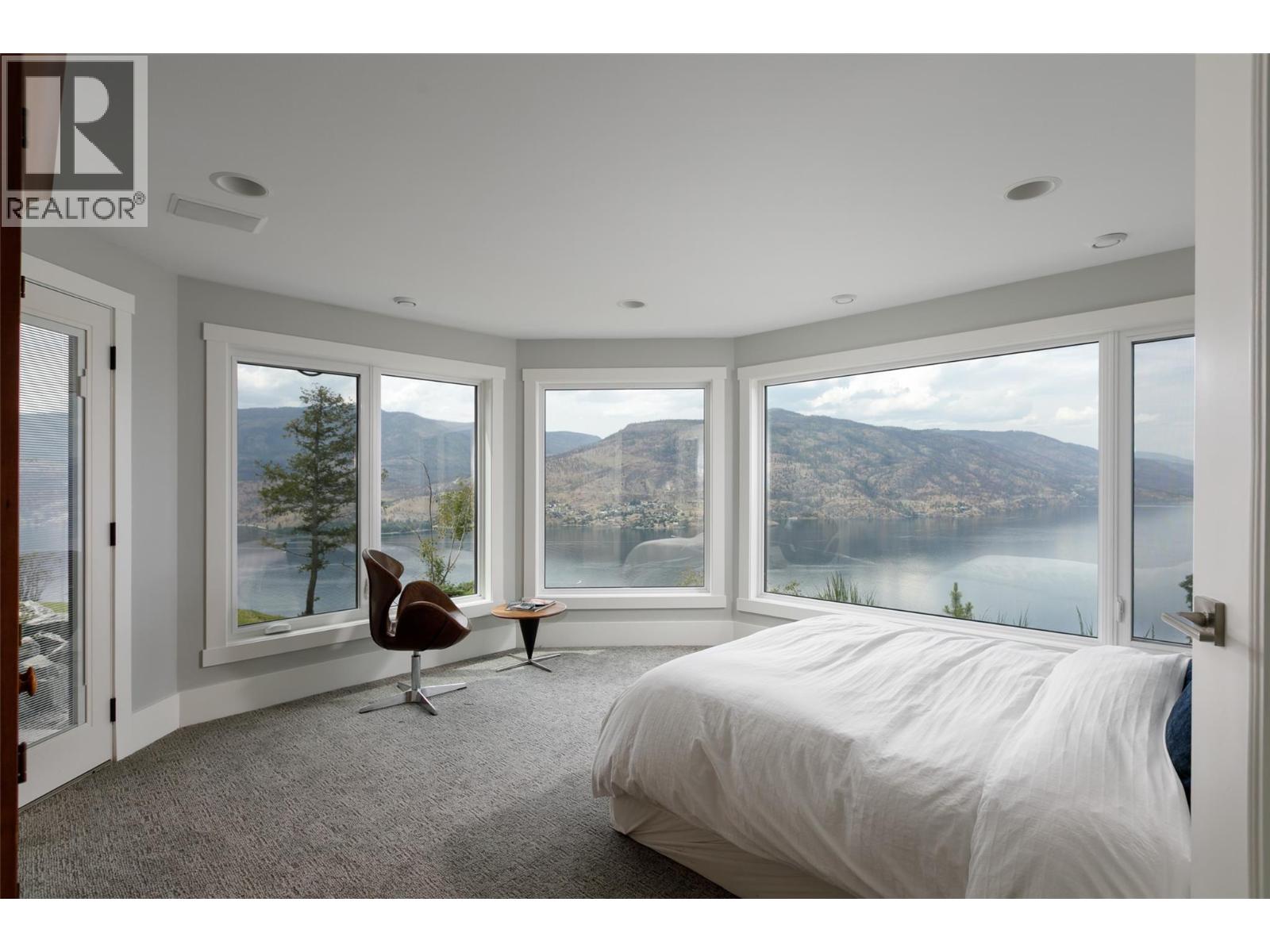 228 Caliburn Court, Kelowna, British Columbia  V1V 1N2 - Photo 46 - 10387694