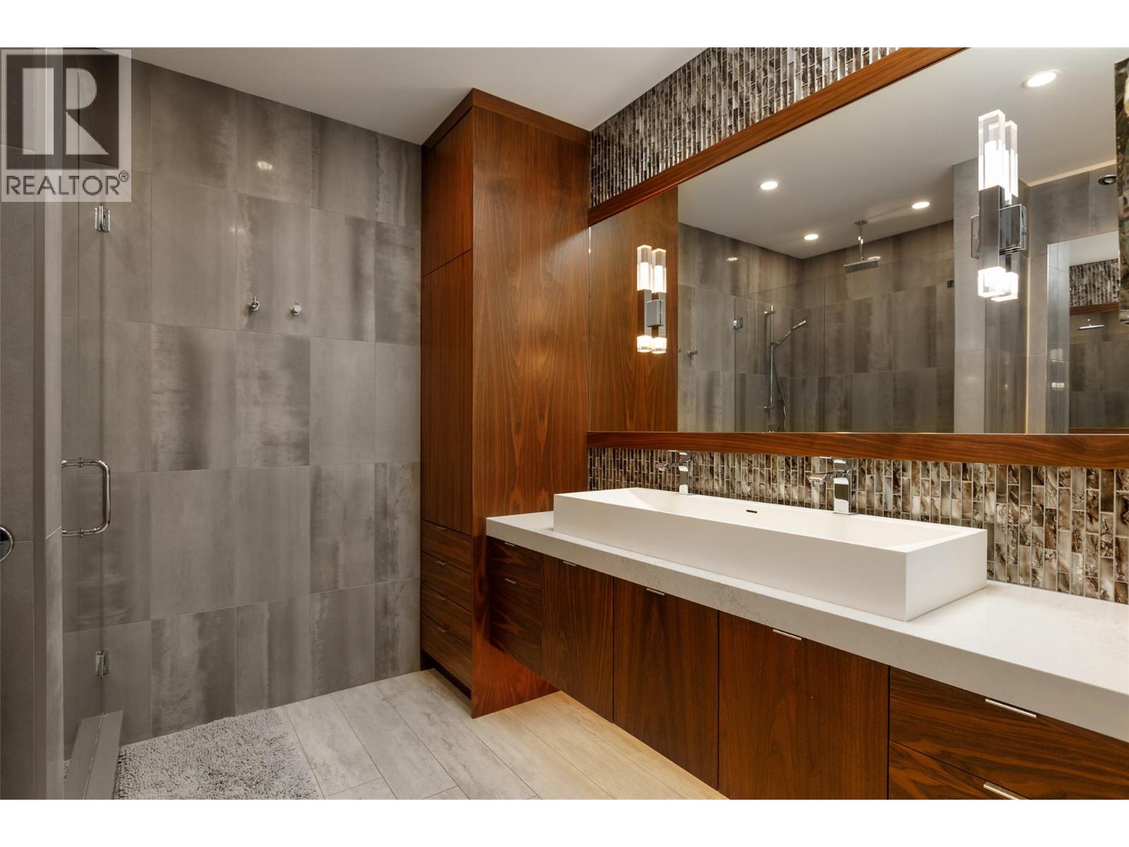 228 Caliburn Court, Kelowna, British Columbia  V1V 1N2 - Photo 50 - 10387694