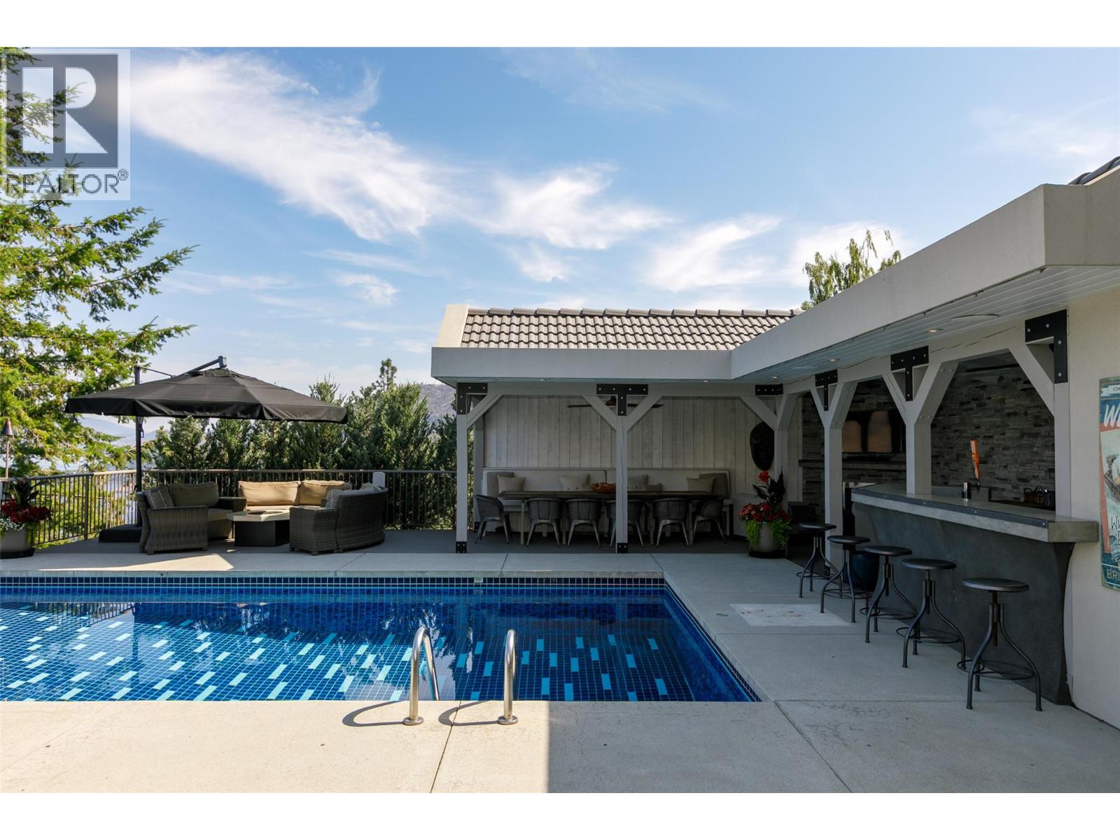 228 Caliburn Court, Kelowna, British Columbia  V1V 1N2 - Photo 8 - 10387694